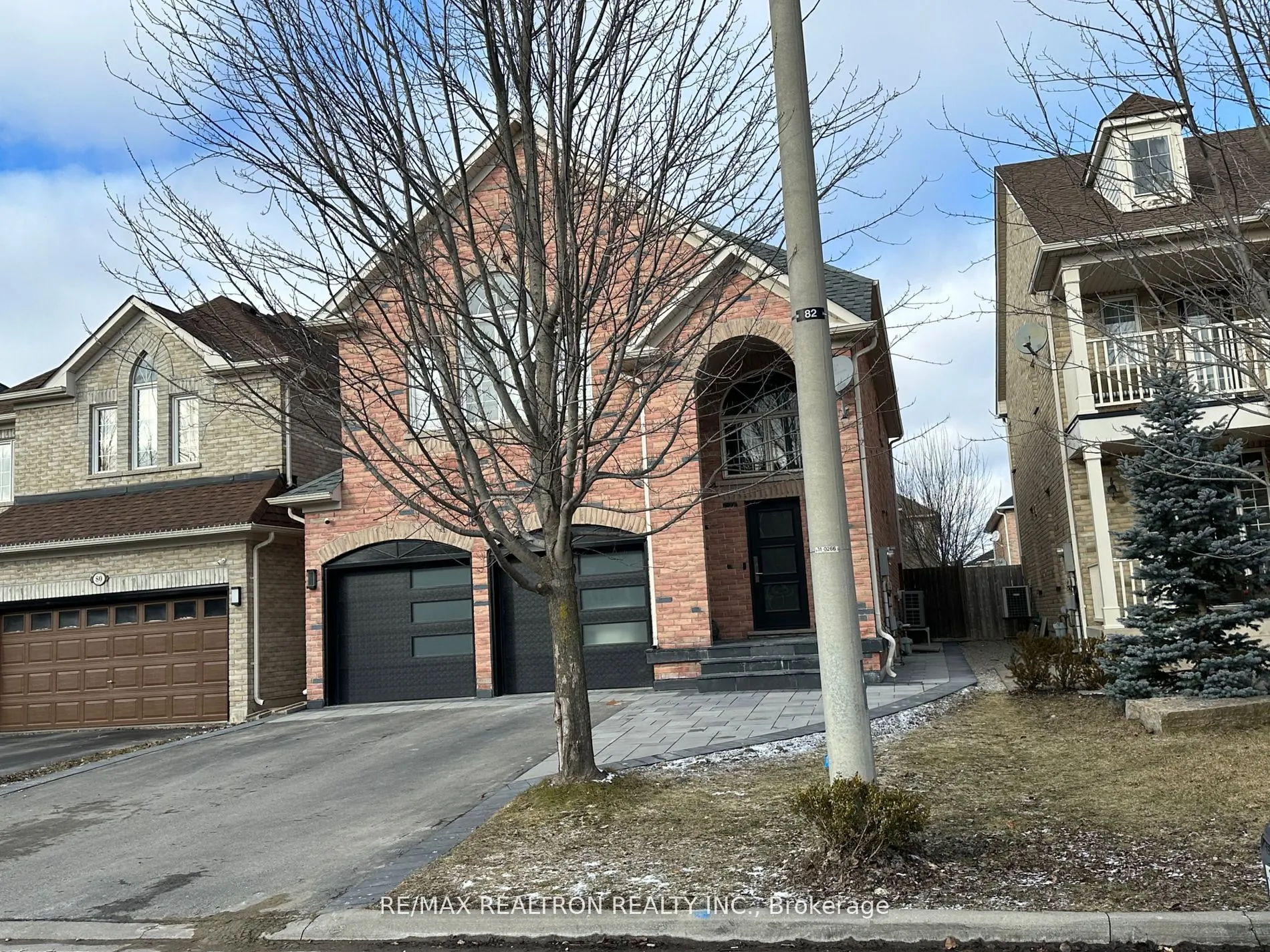 82 Laurier Avenue