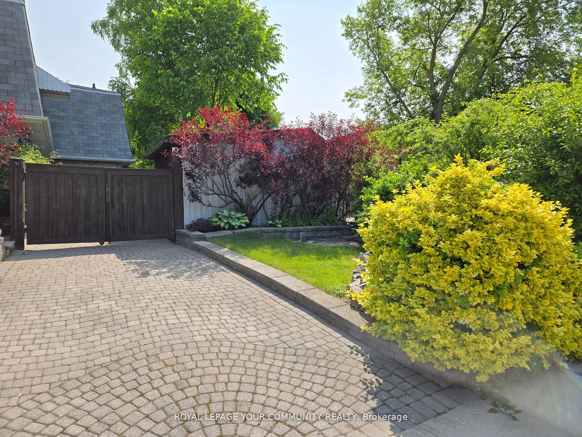 4 Kitsilano Crescent