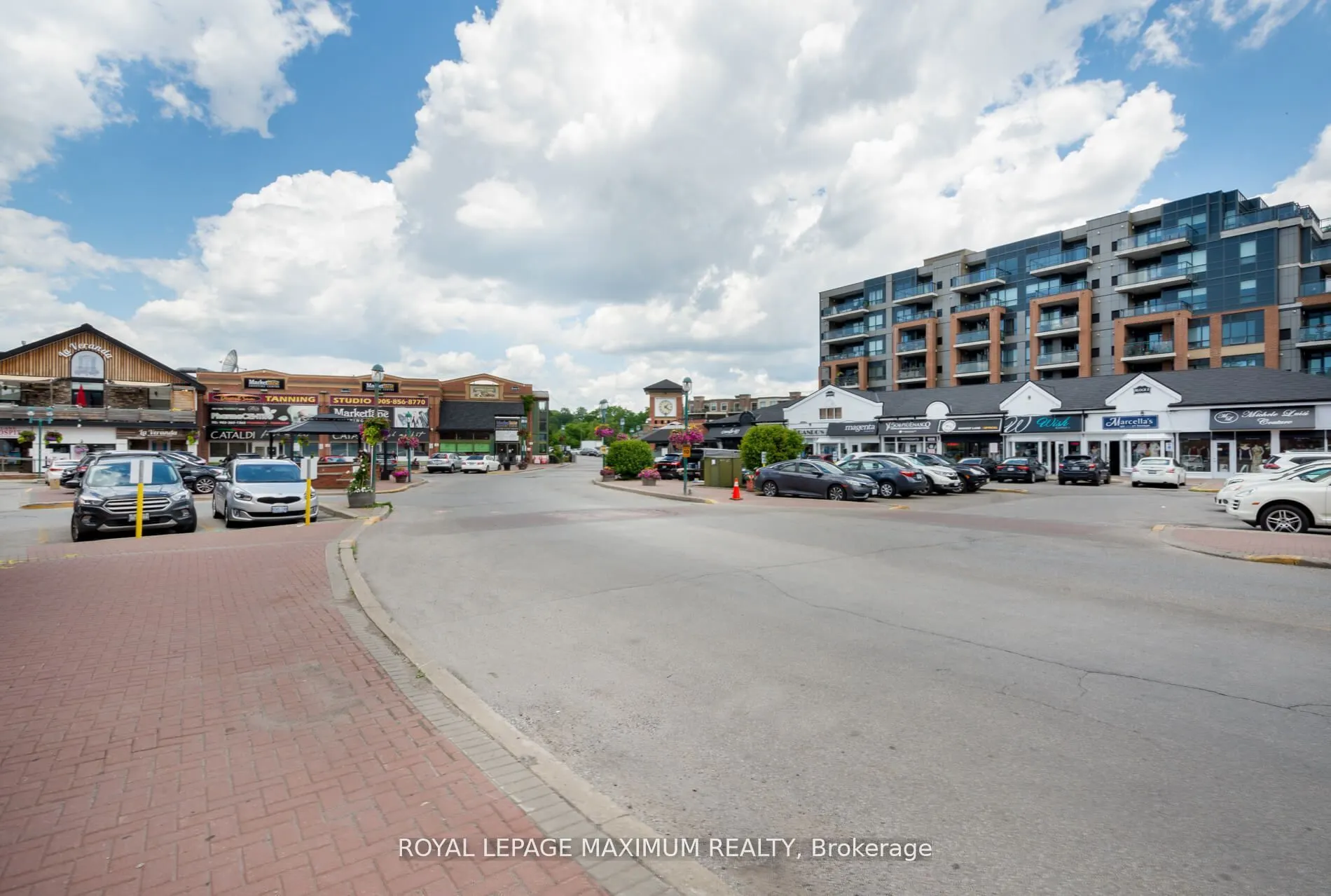 121 Woodbridge Avenue, #404