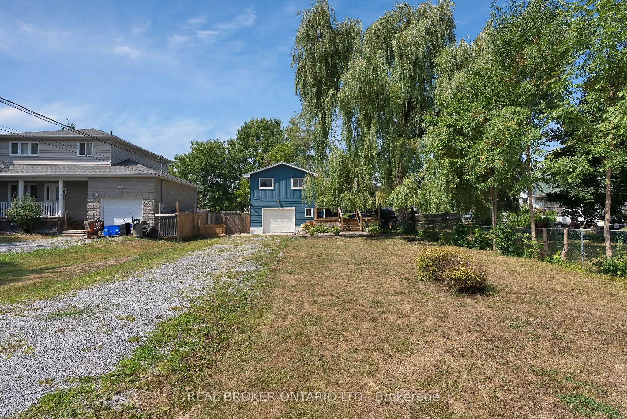 1036 Metro Road N