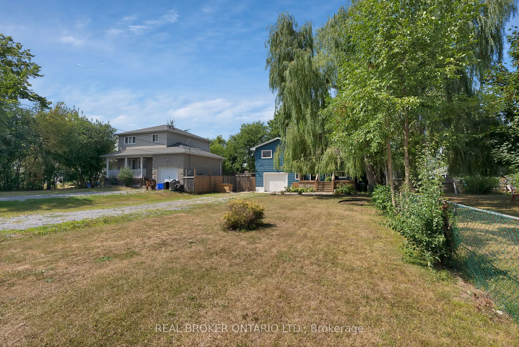 1036 Metro Road N