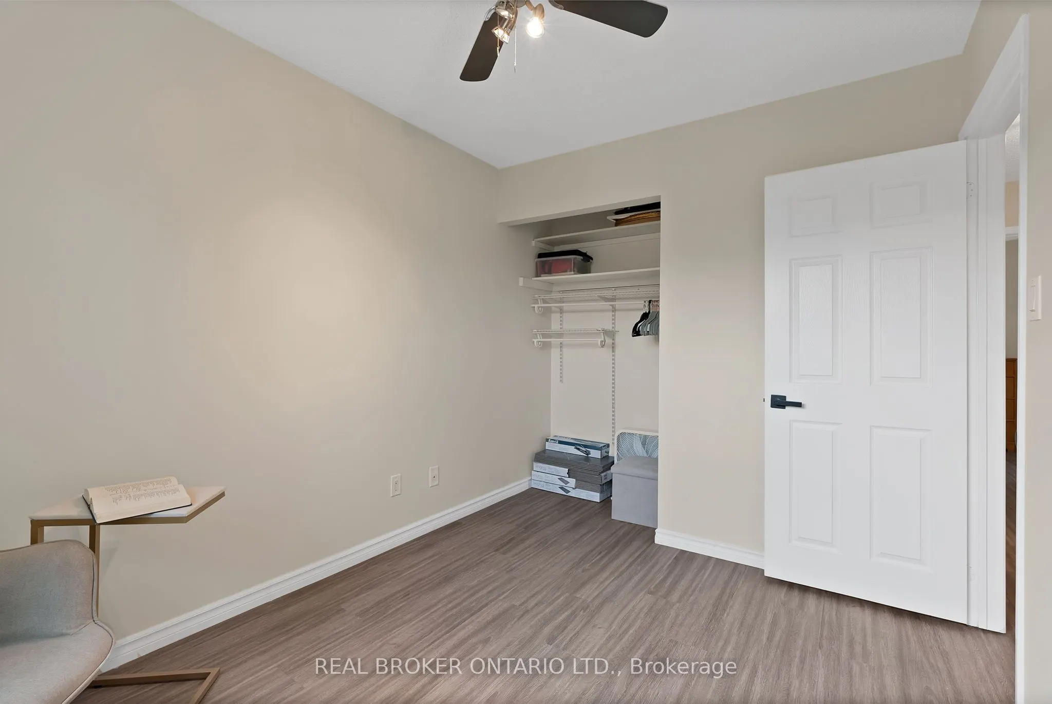 1036 Metro Road N