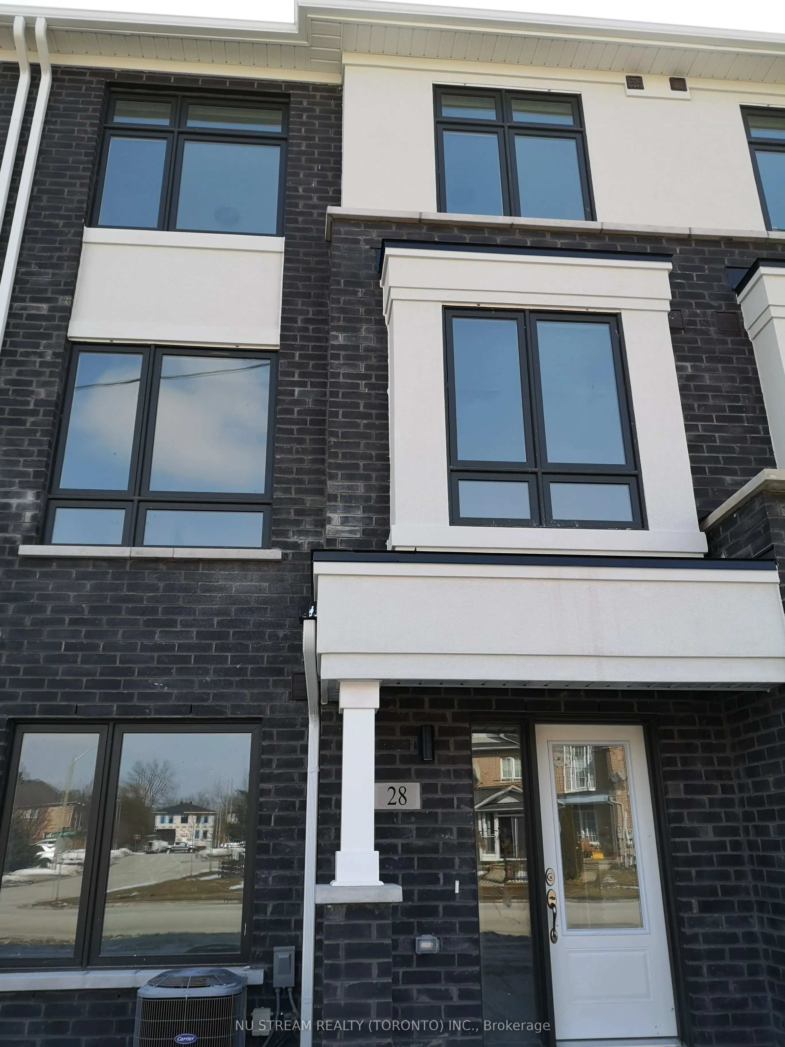 28 James Noble Lane, #28