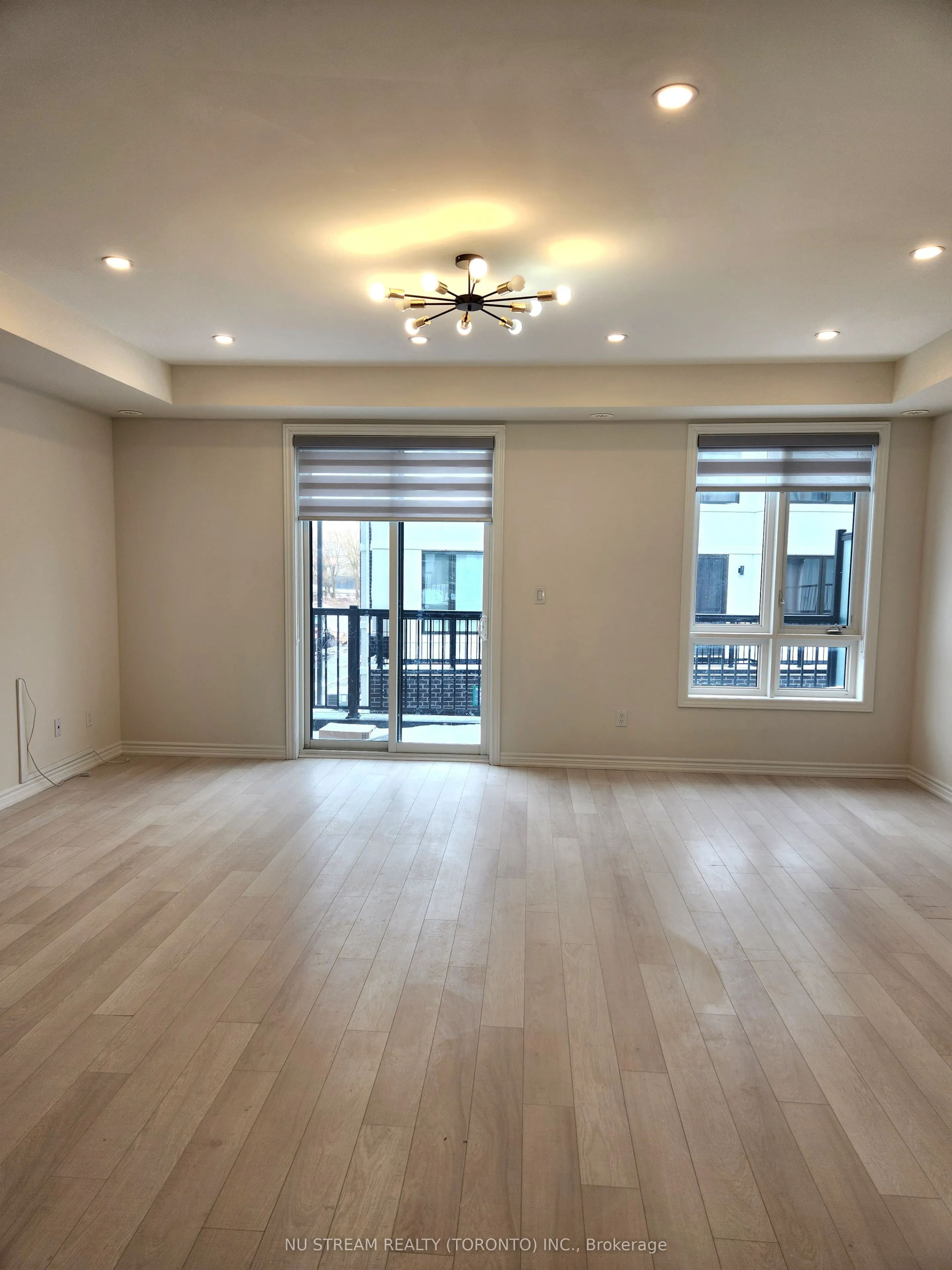 28 James Noble Lane, #28