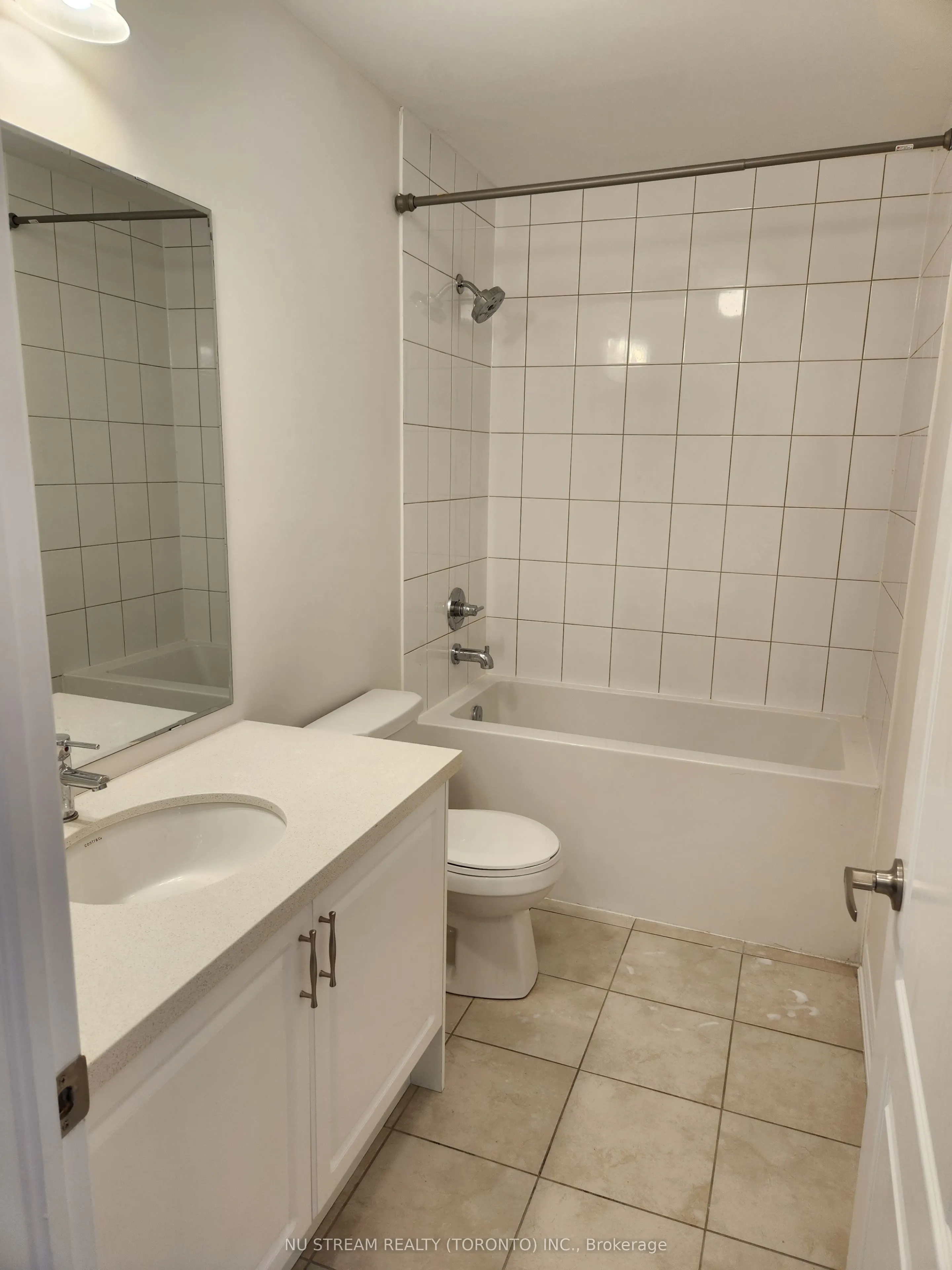 28 James Noble Lane, #28