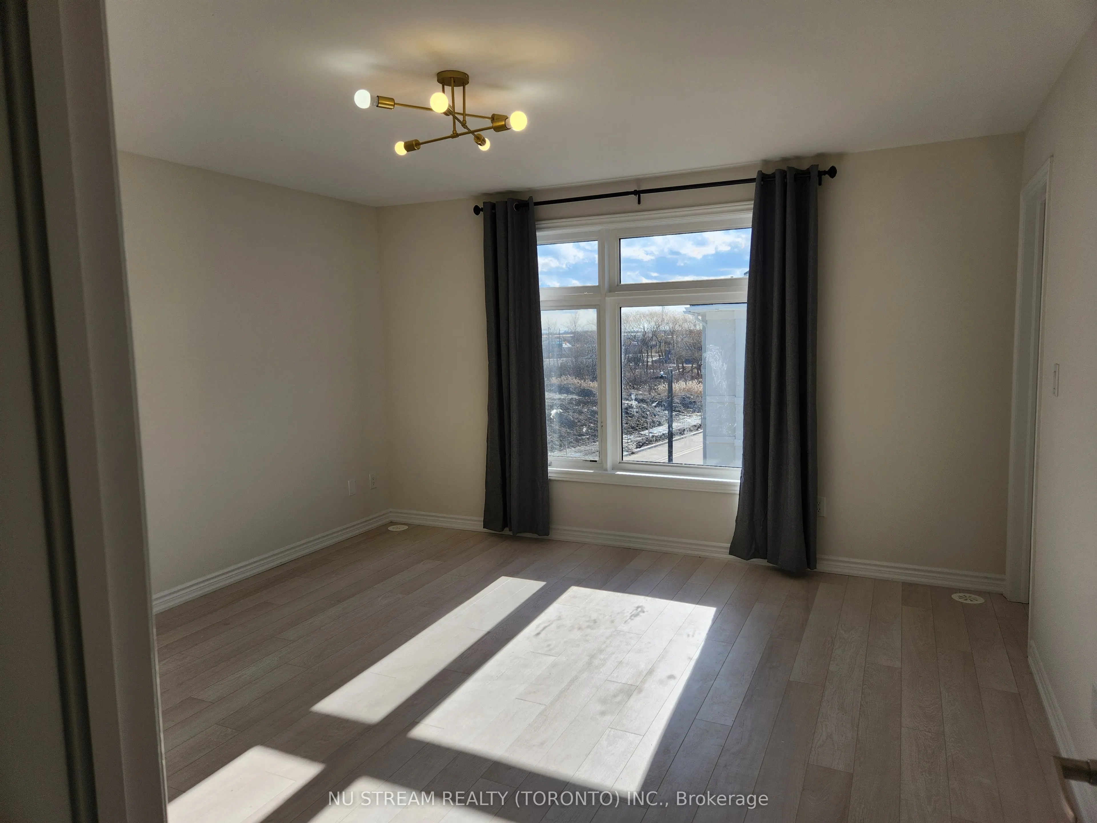 28 James Noble Lane, #28