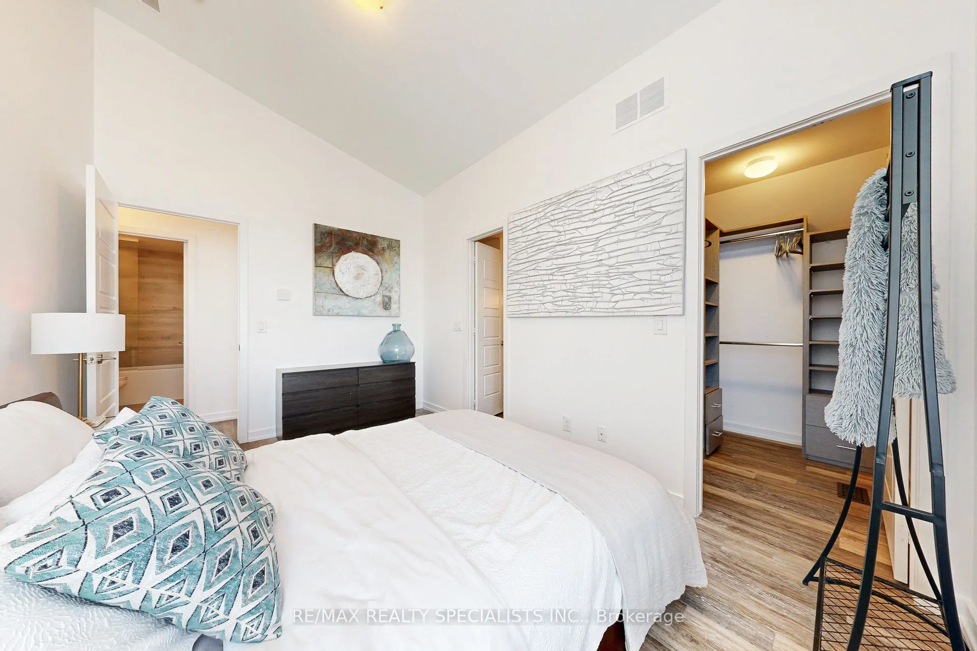 233 Broward Way, #10