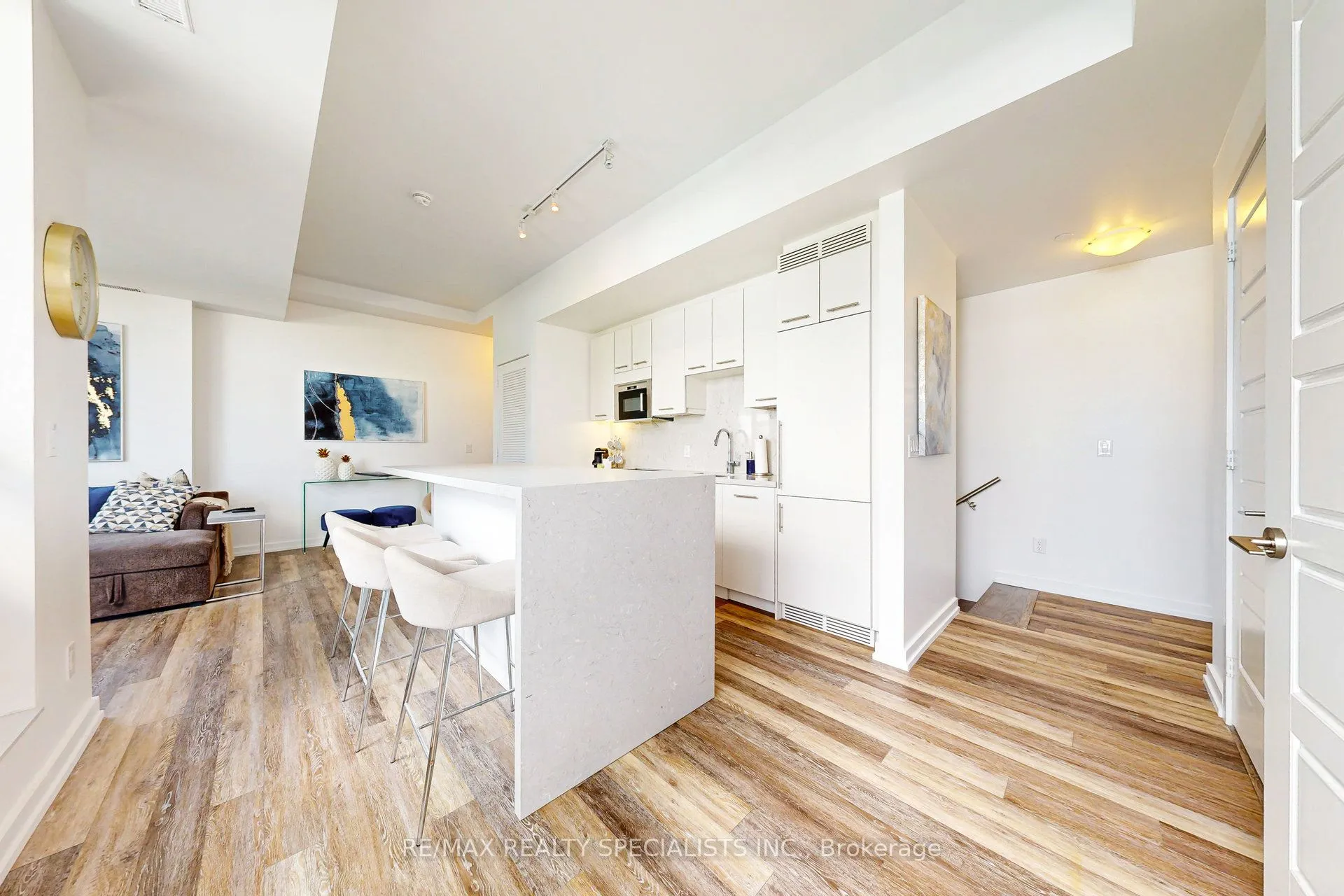 233 Broward Way, #10