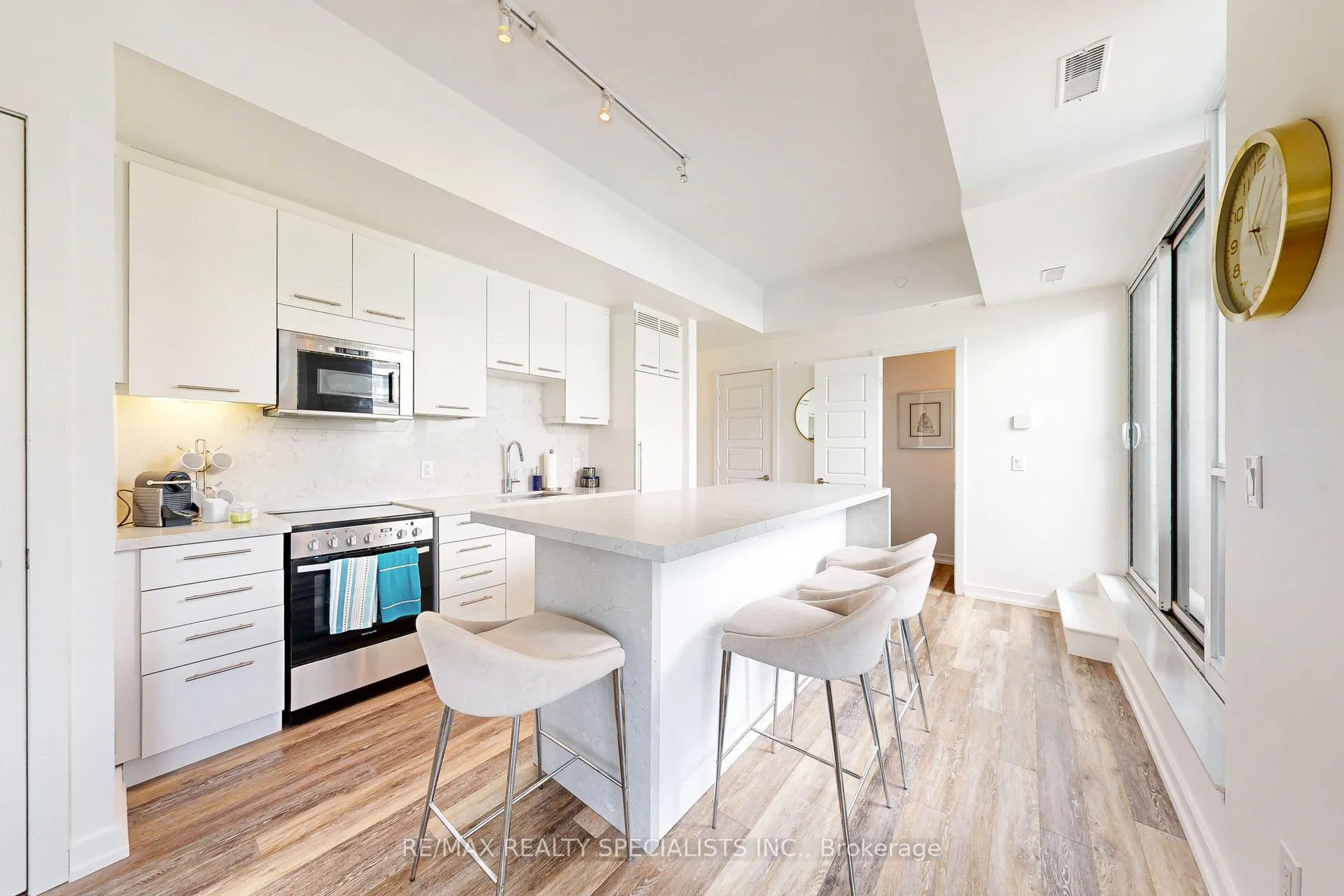 233 Broward Way, #10