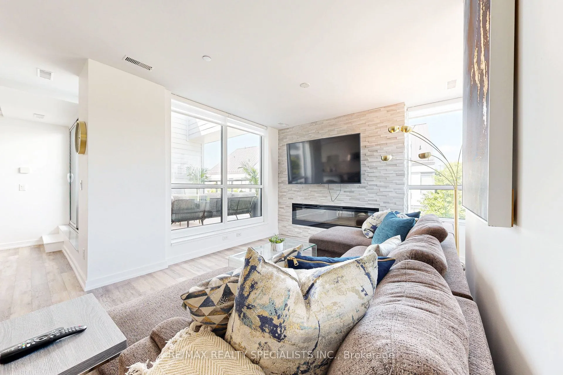233 Broward Way, #10