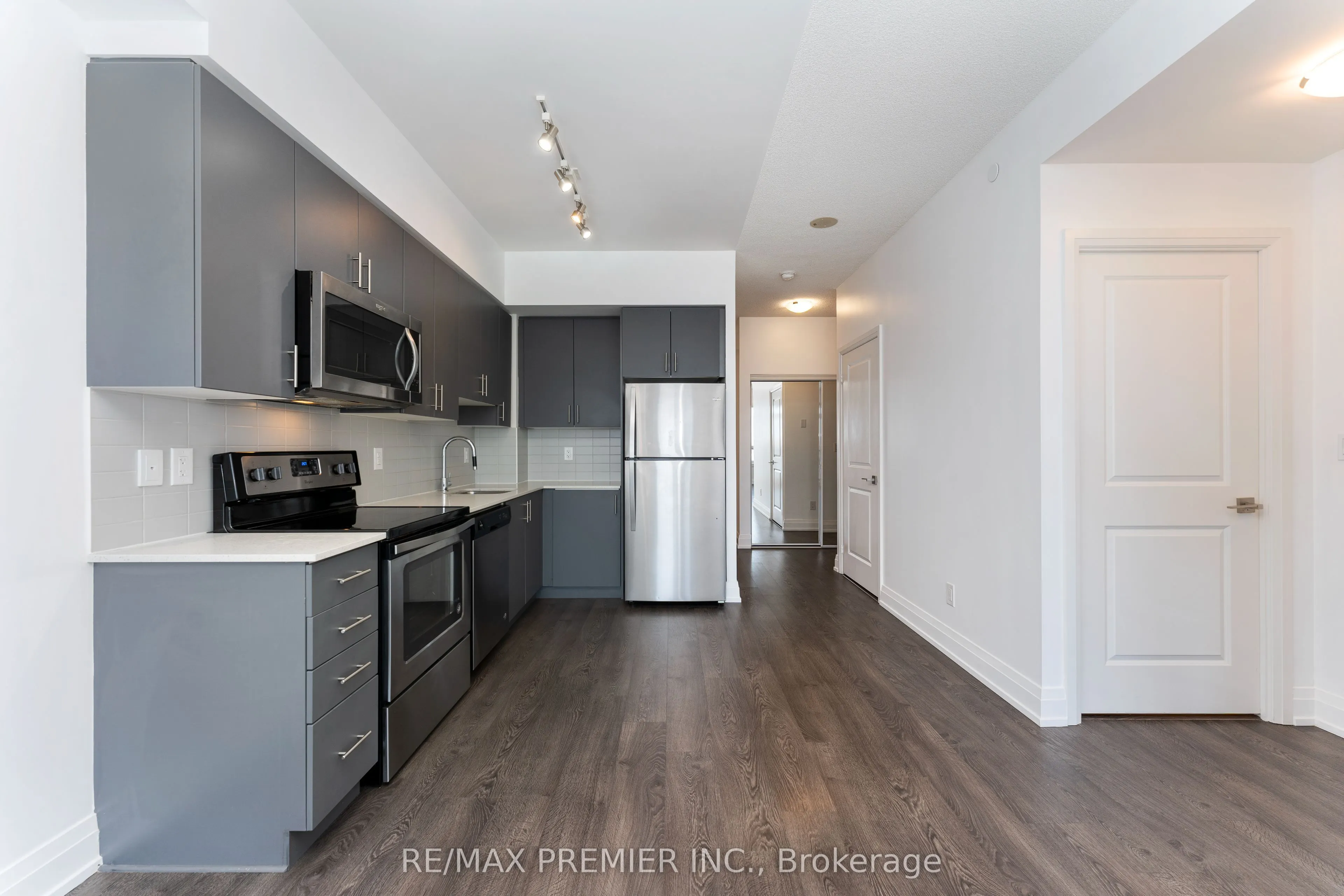 3600 Highway 7, #418
