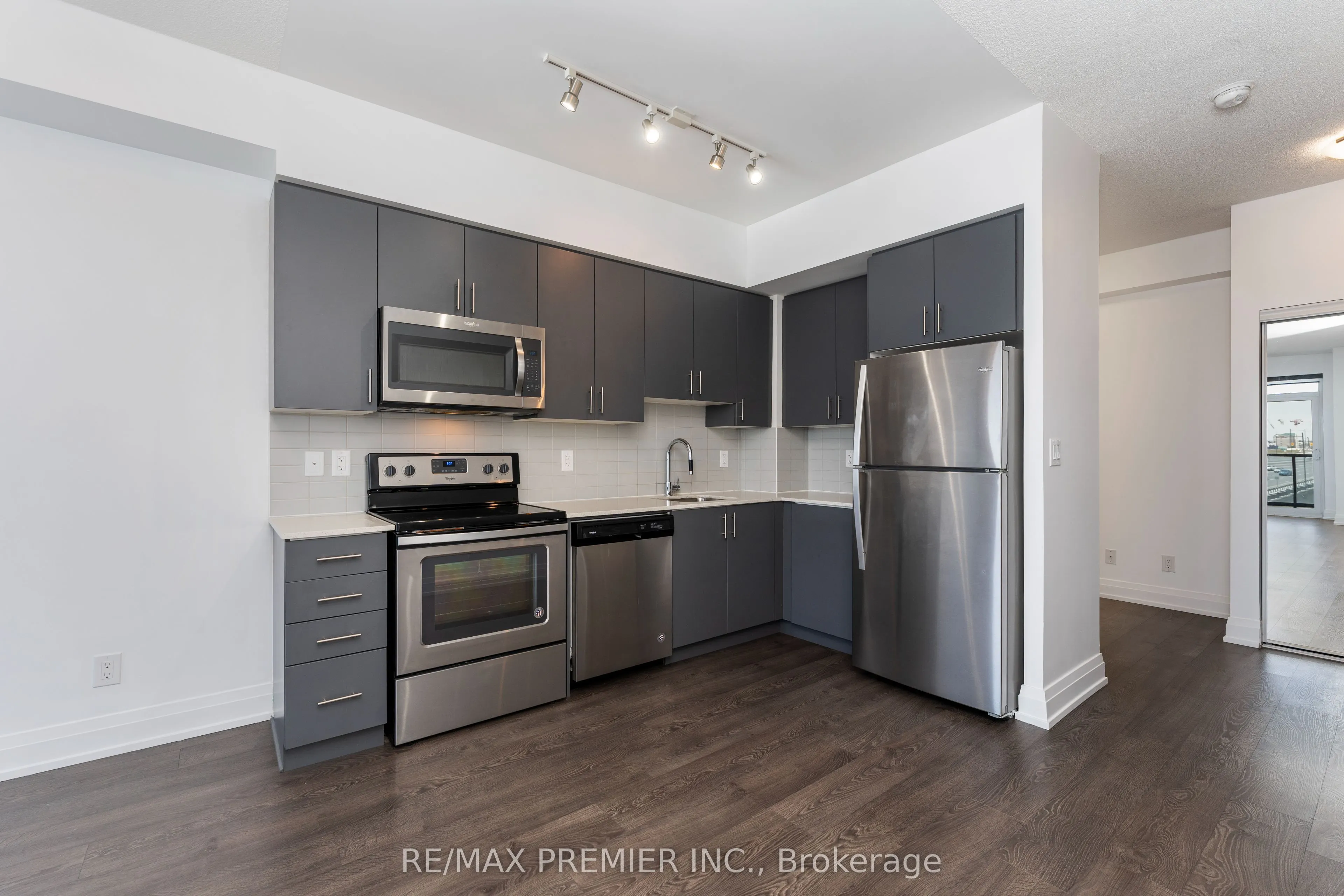 3600 Highway 7, #418