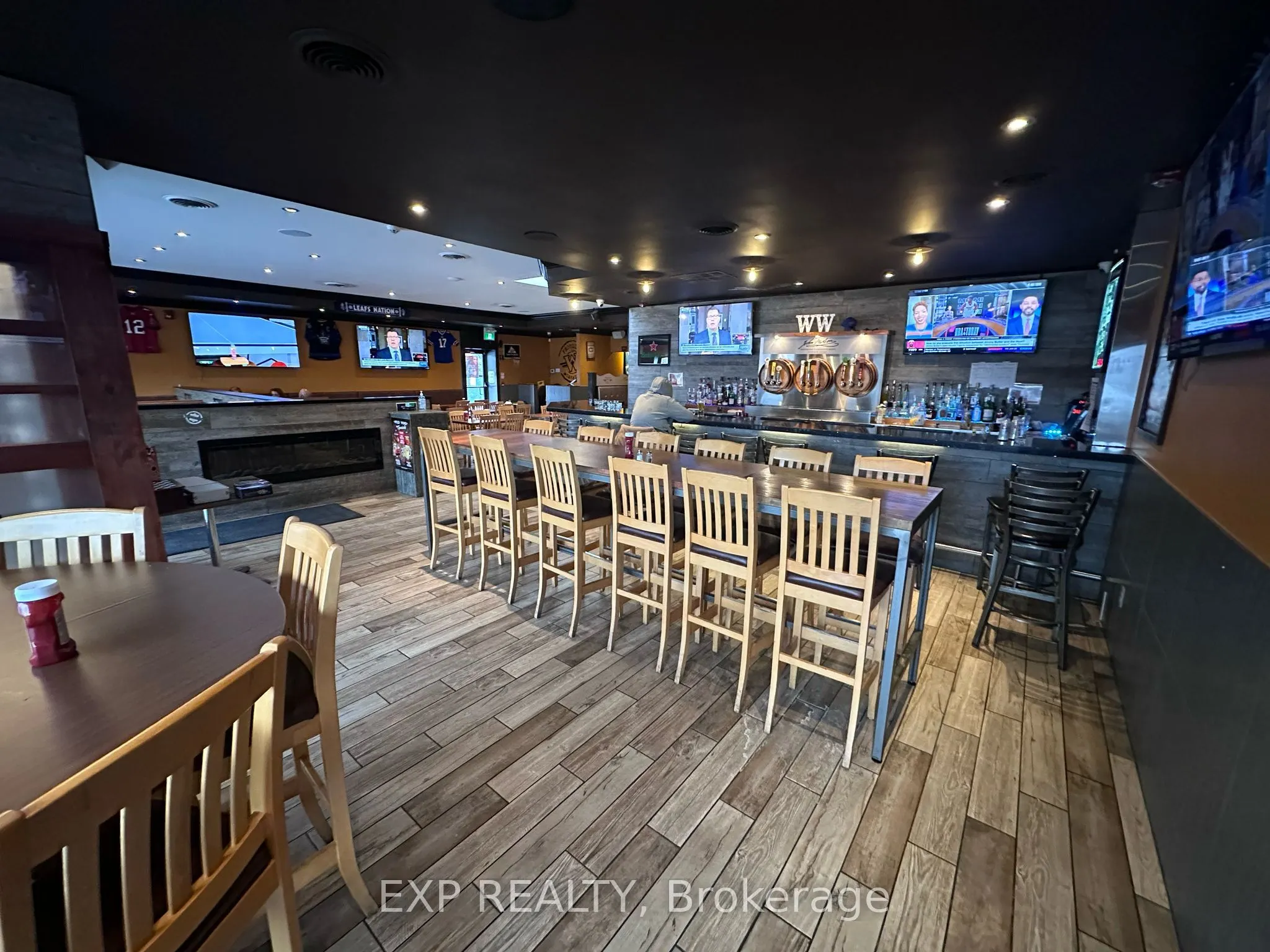 9580 Yonge Street, #111