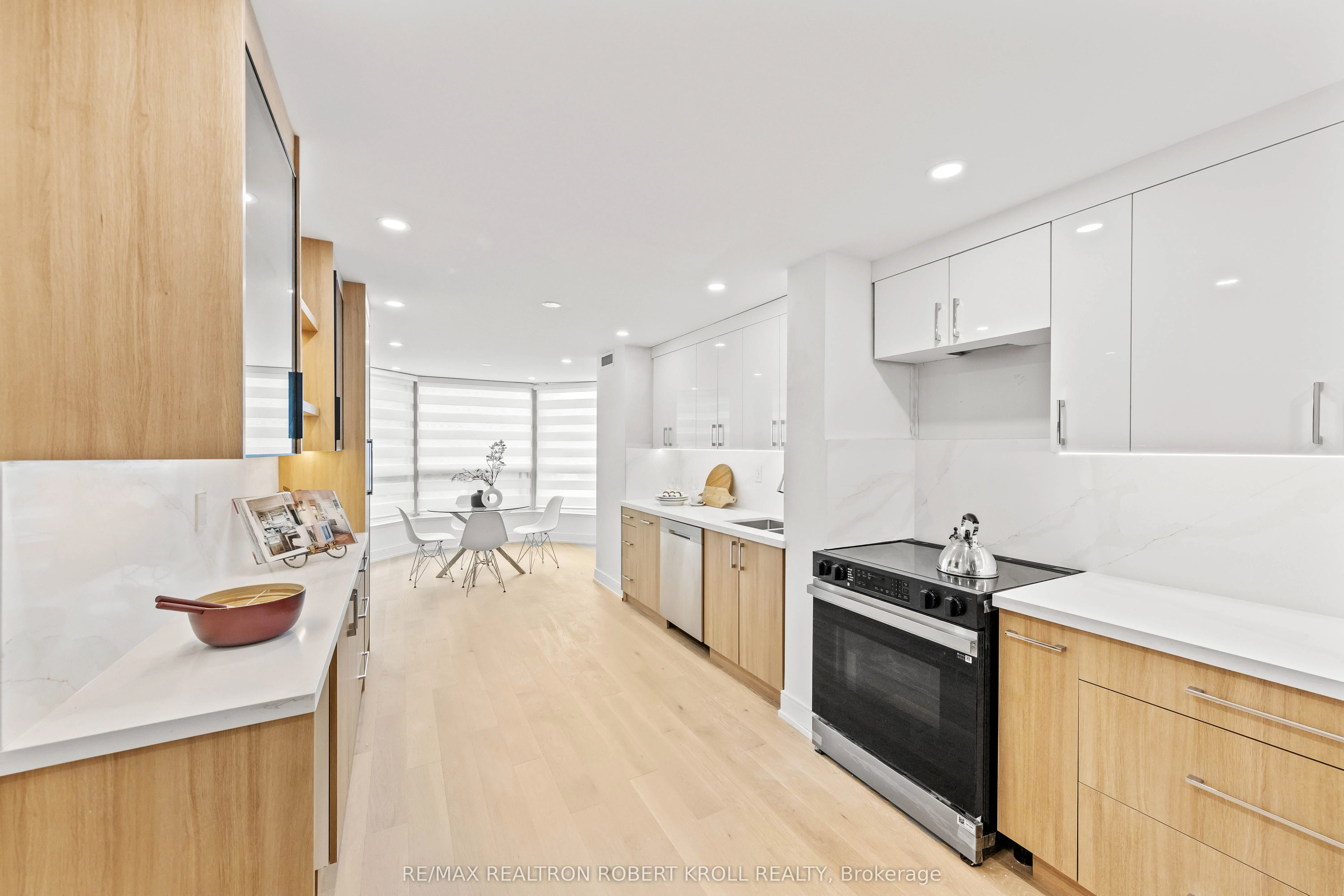 7300 Yonge Street, #210