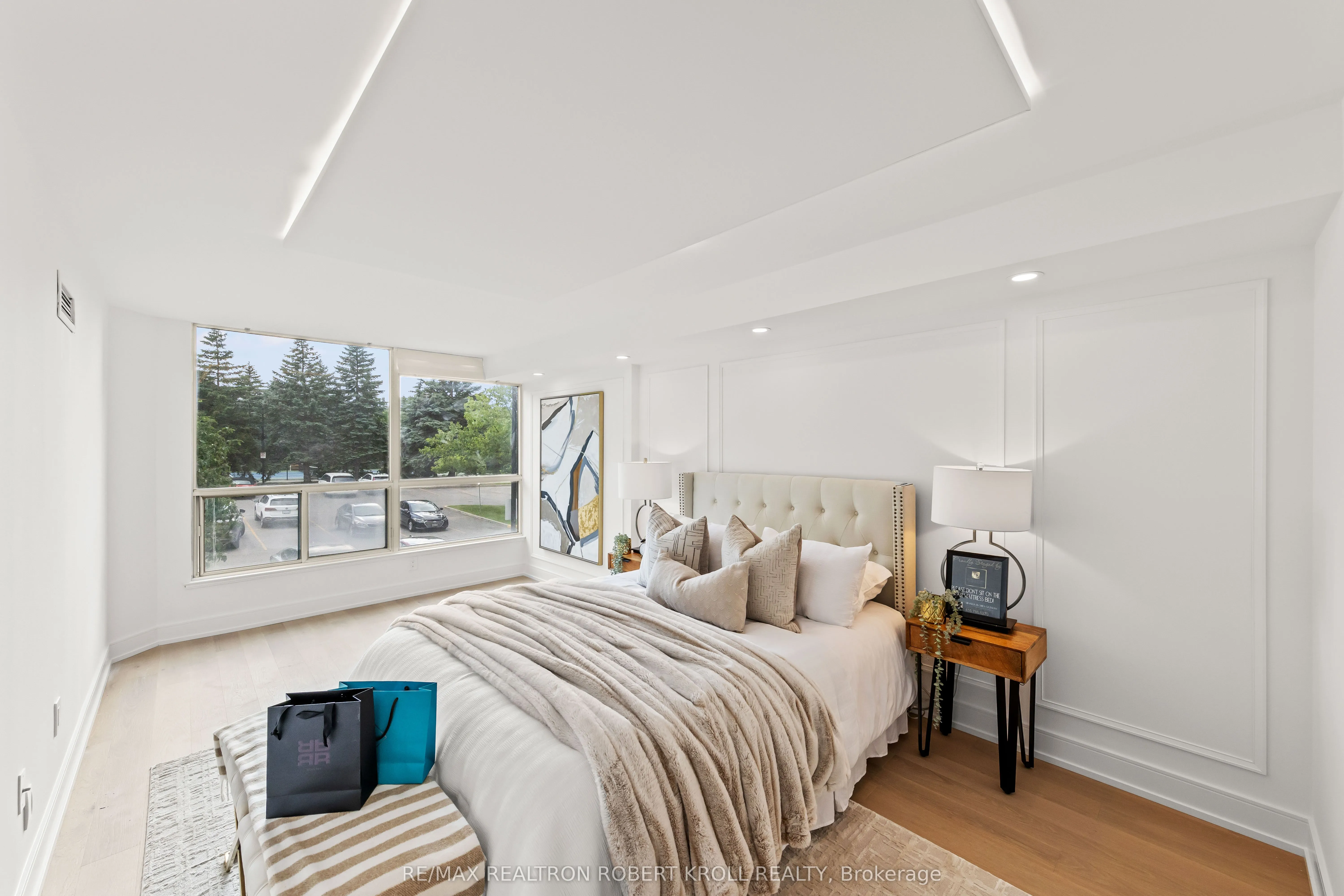 7300 Yonge Street, #210