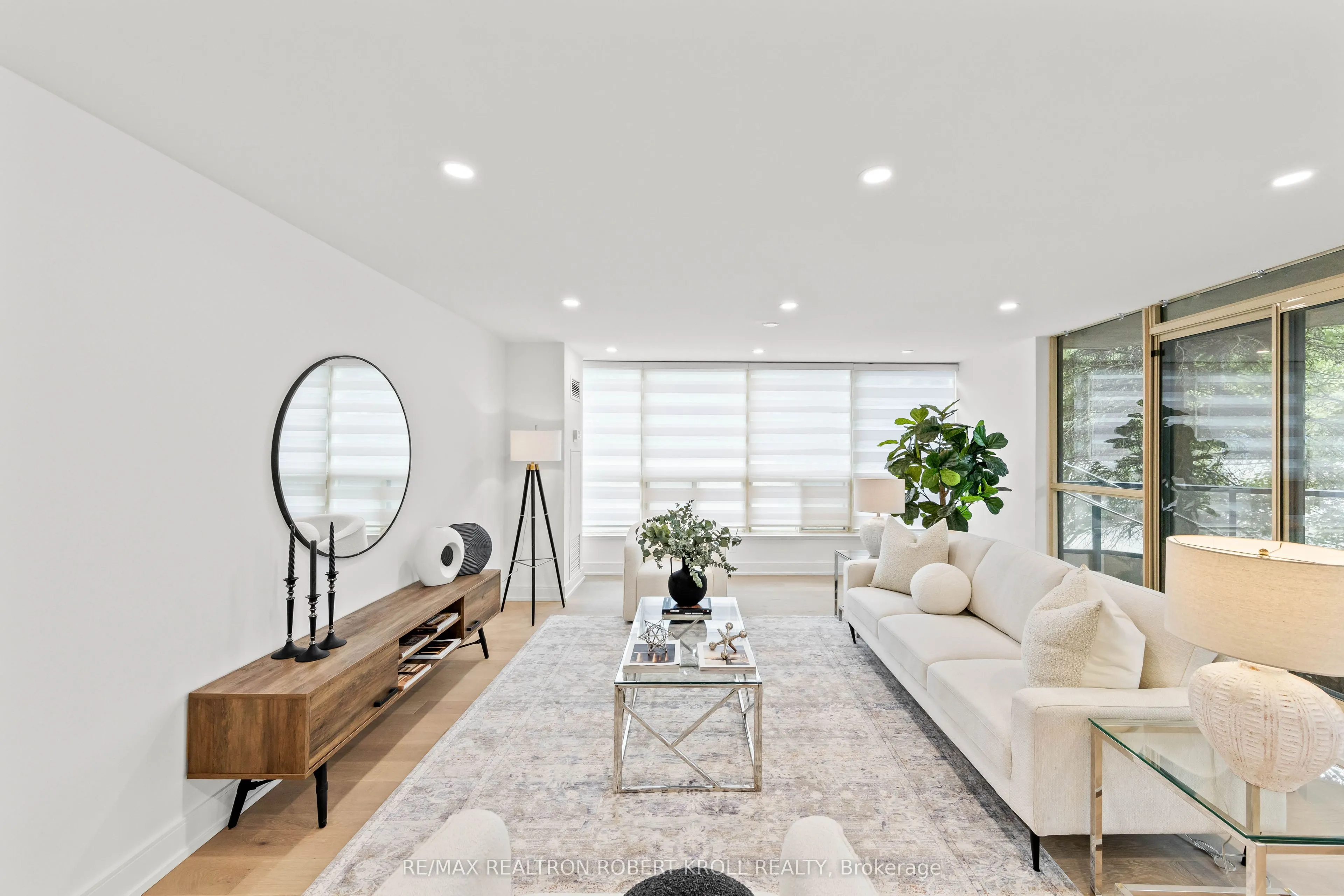 7300 Yonge Street, #210