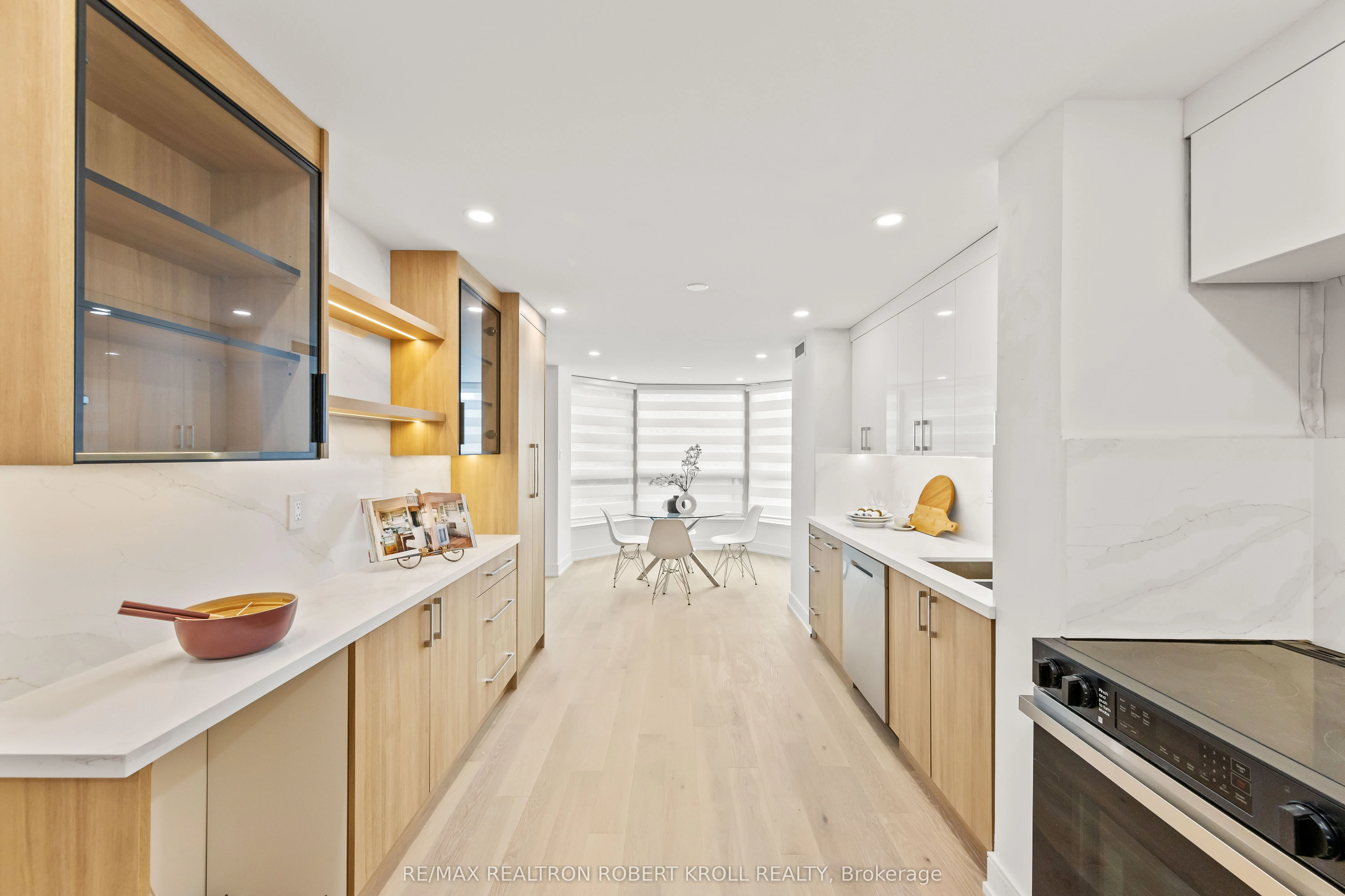7300 Yonge Street, #210