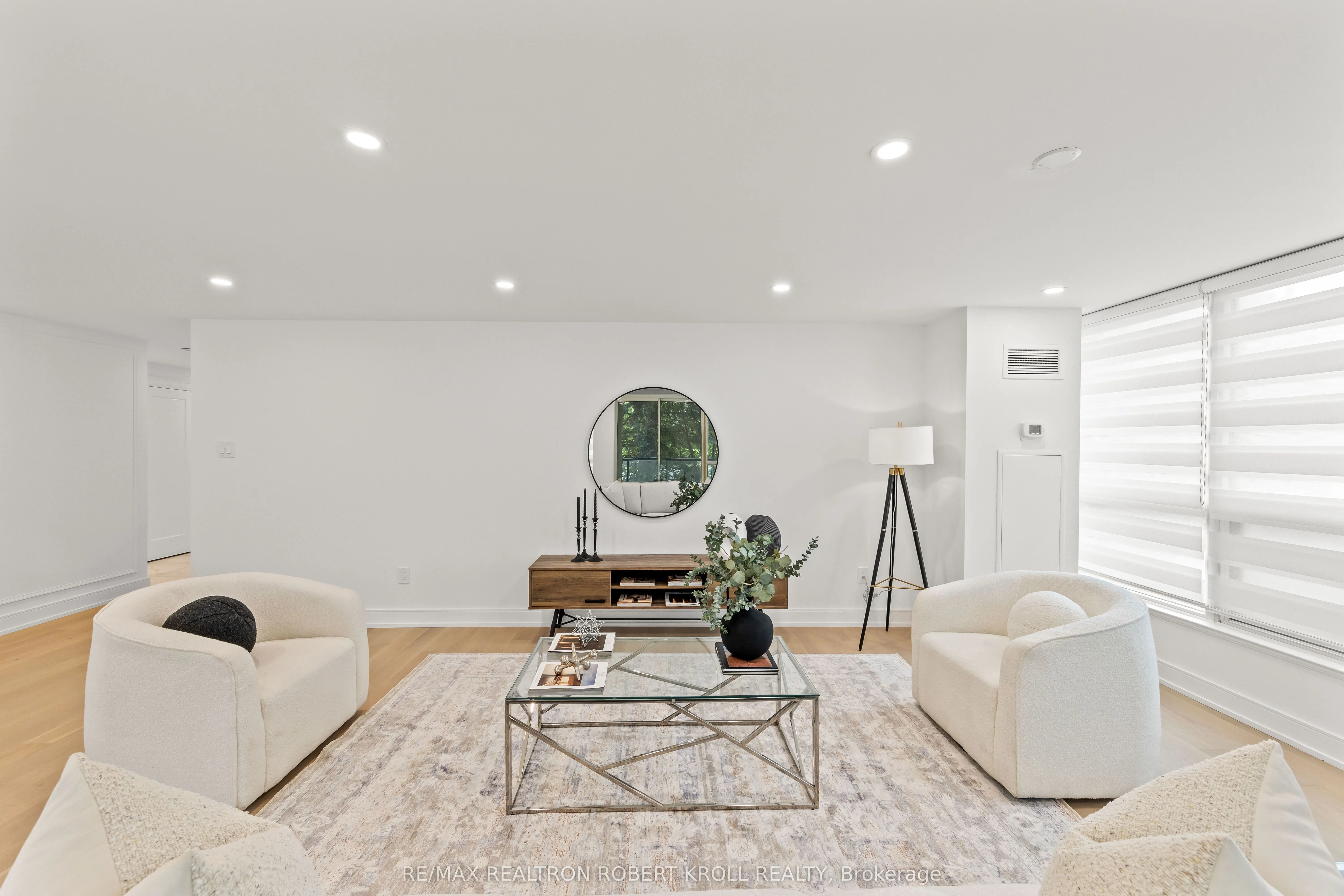 7300 Yonge Street, #210