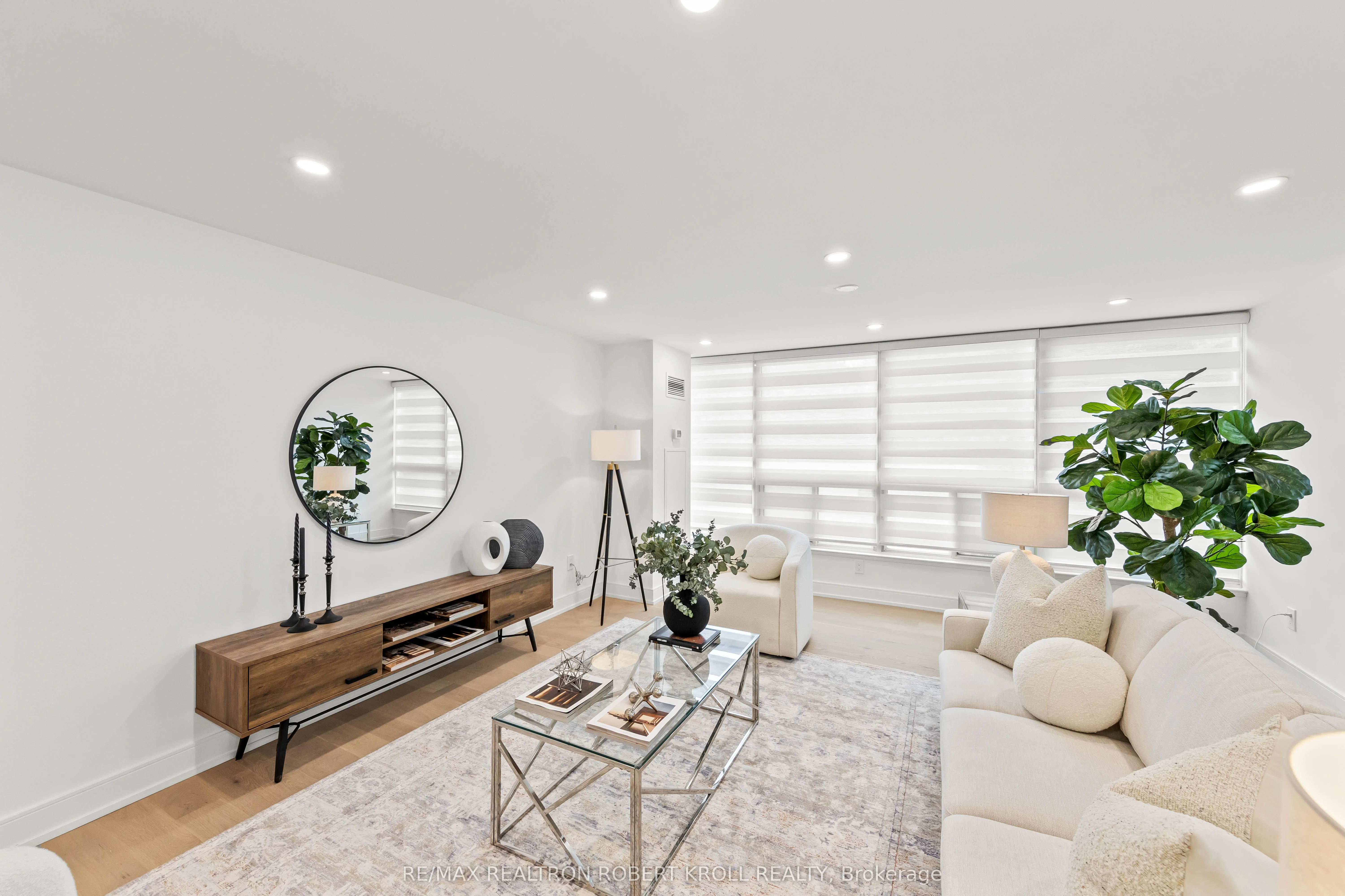 7300 Yonge Street, #210