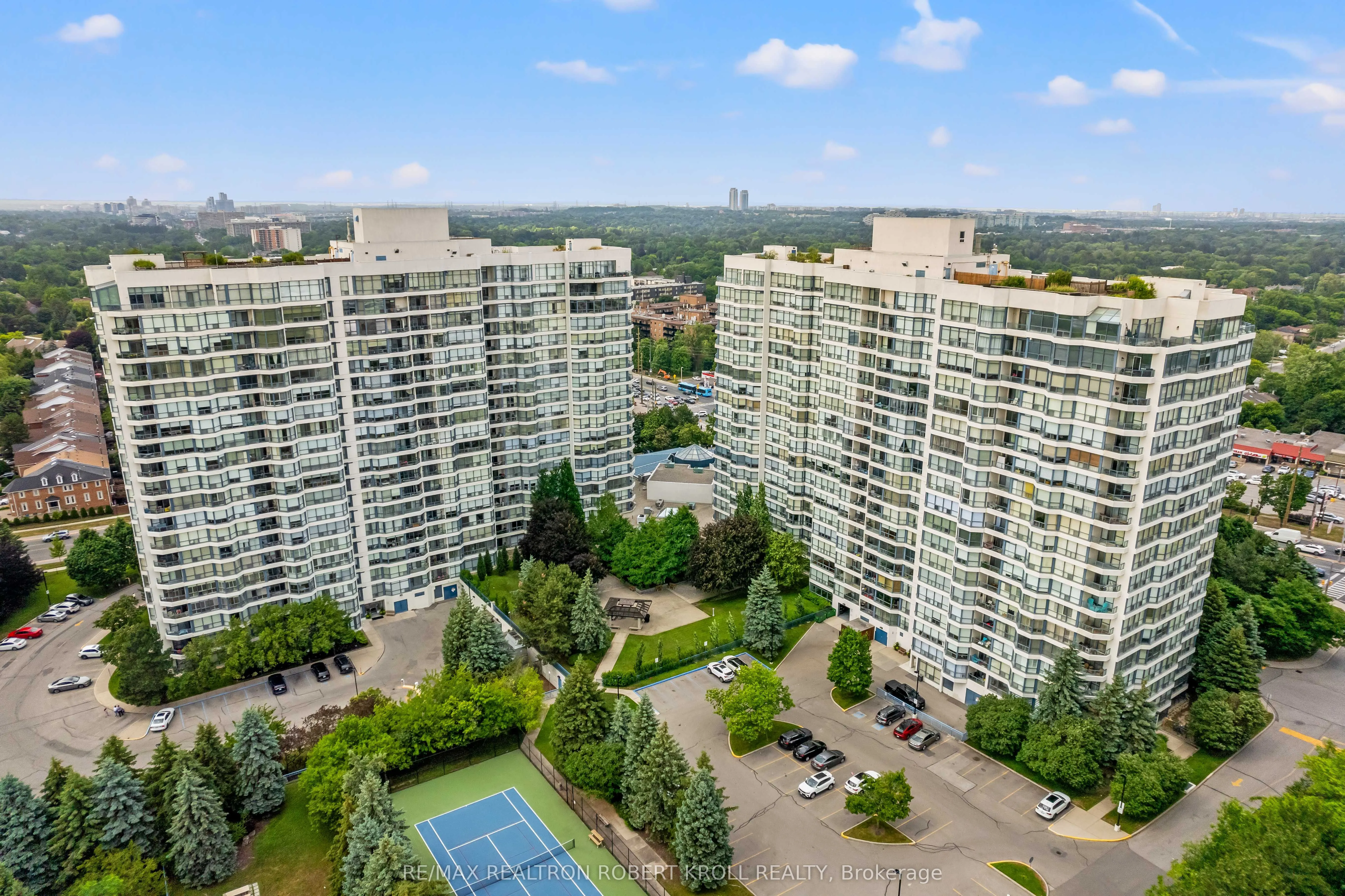 7300 Yonge Street, #210