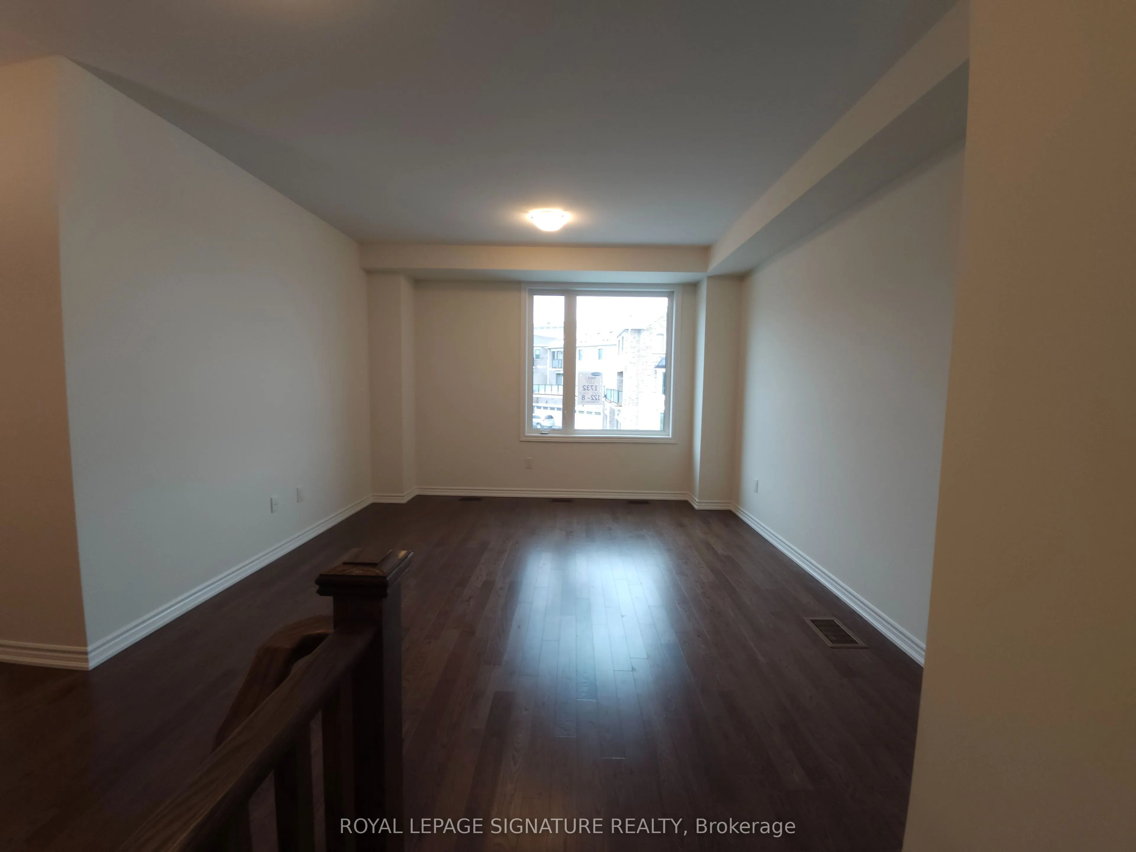 114 Thomas Frisby Jr Crescent