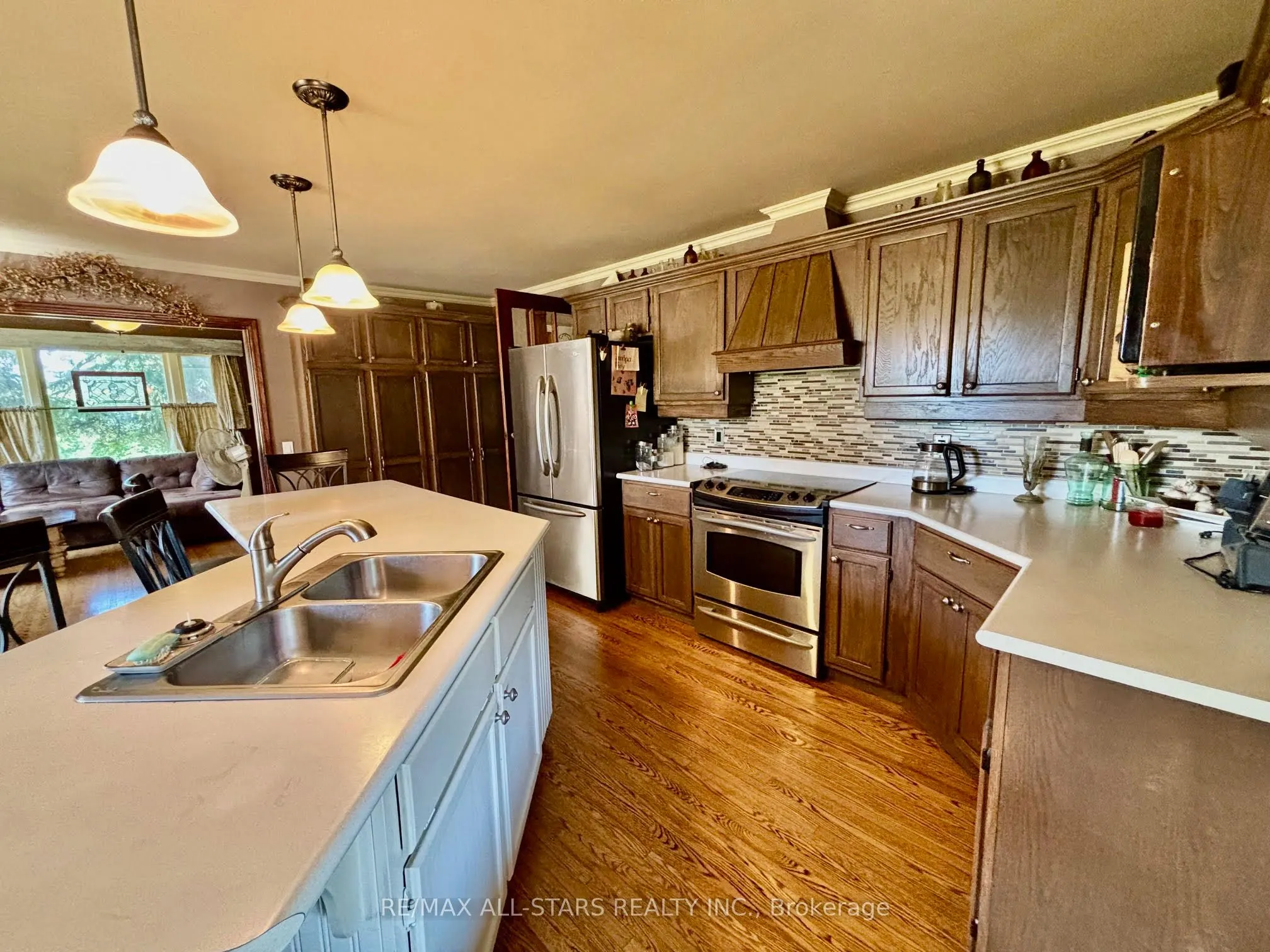 5601 Bethesda Road