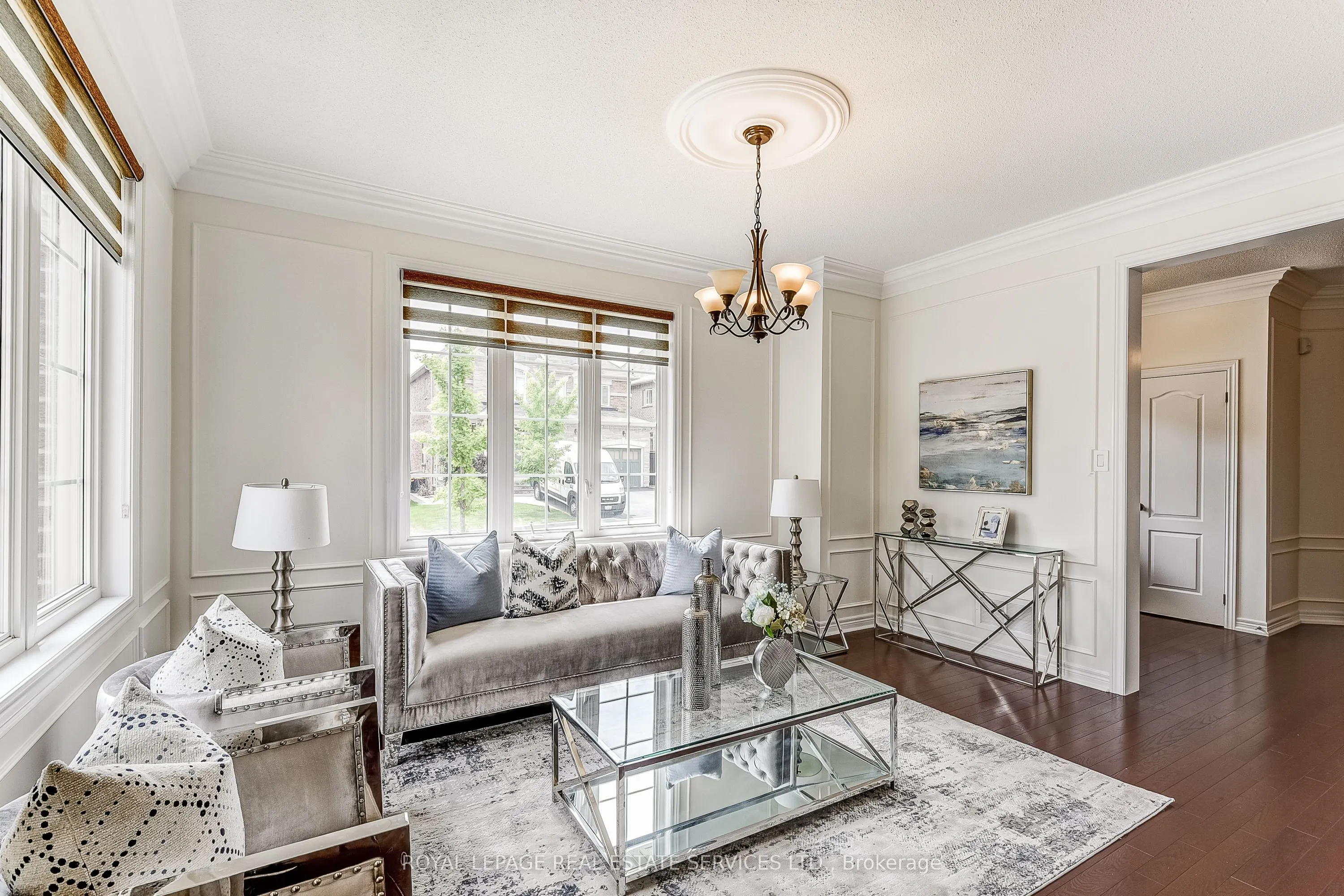 2 Pelister Drive