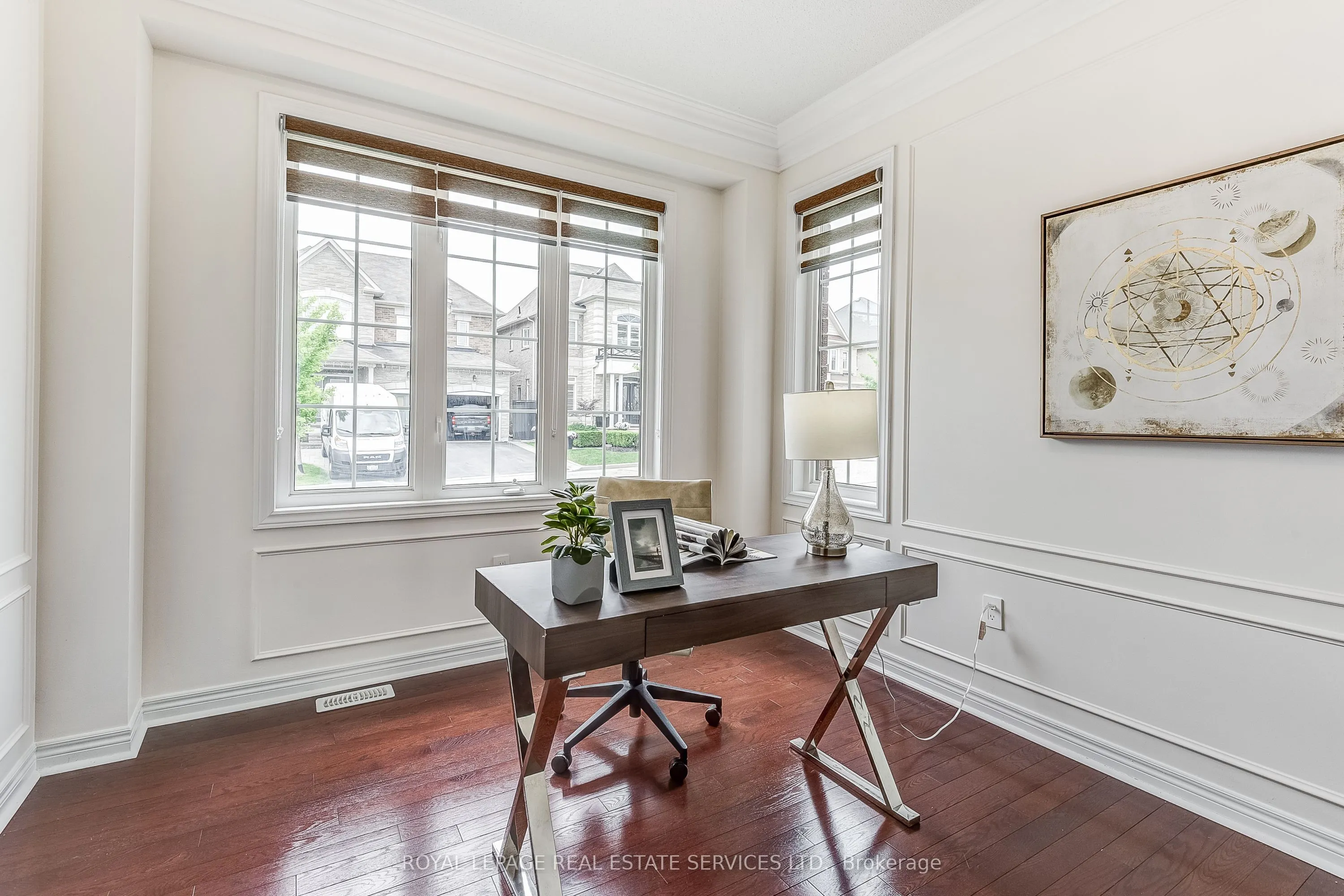 2 Pelister Drive