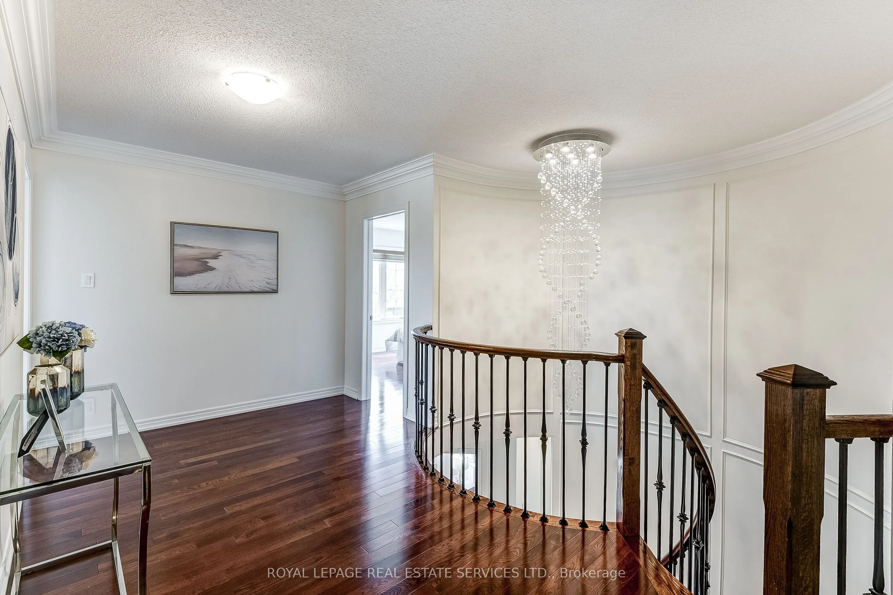 2 Pelister Drive