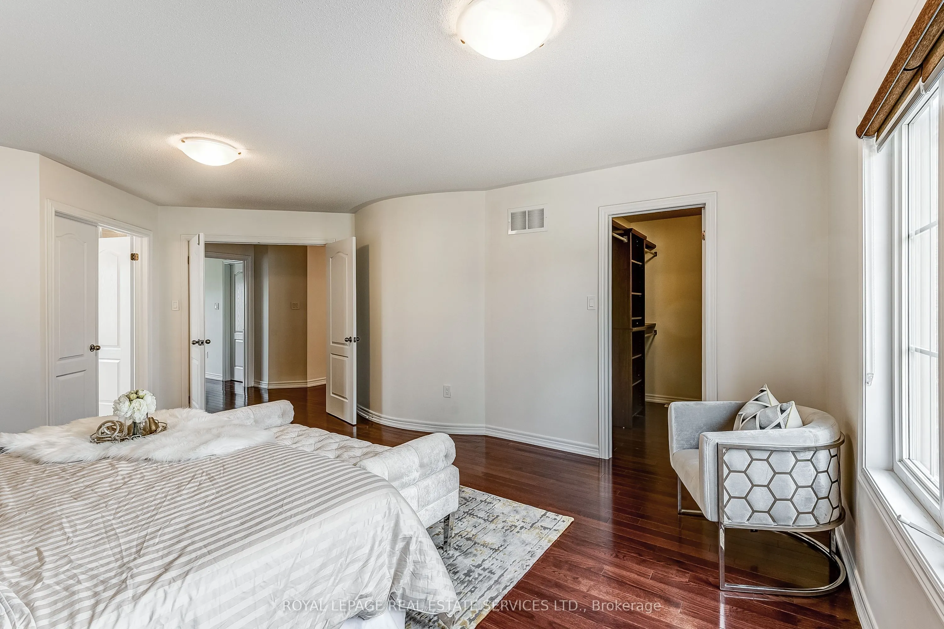 2 Pelister Drive