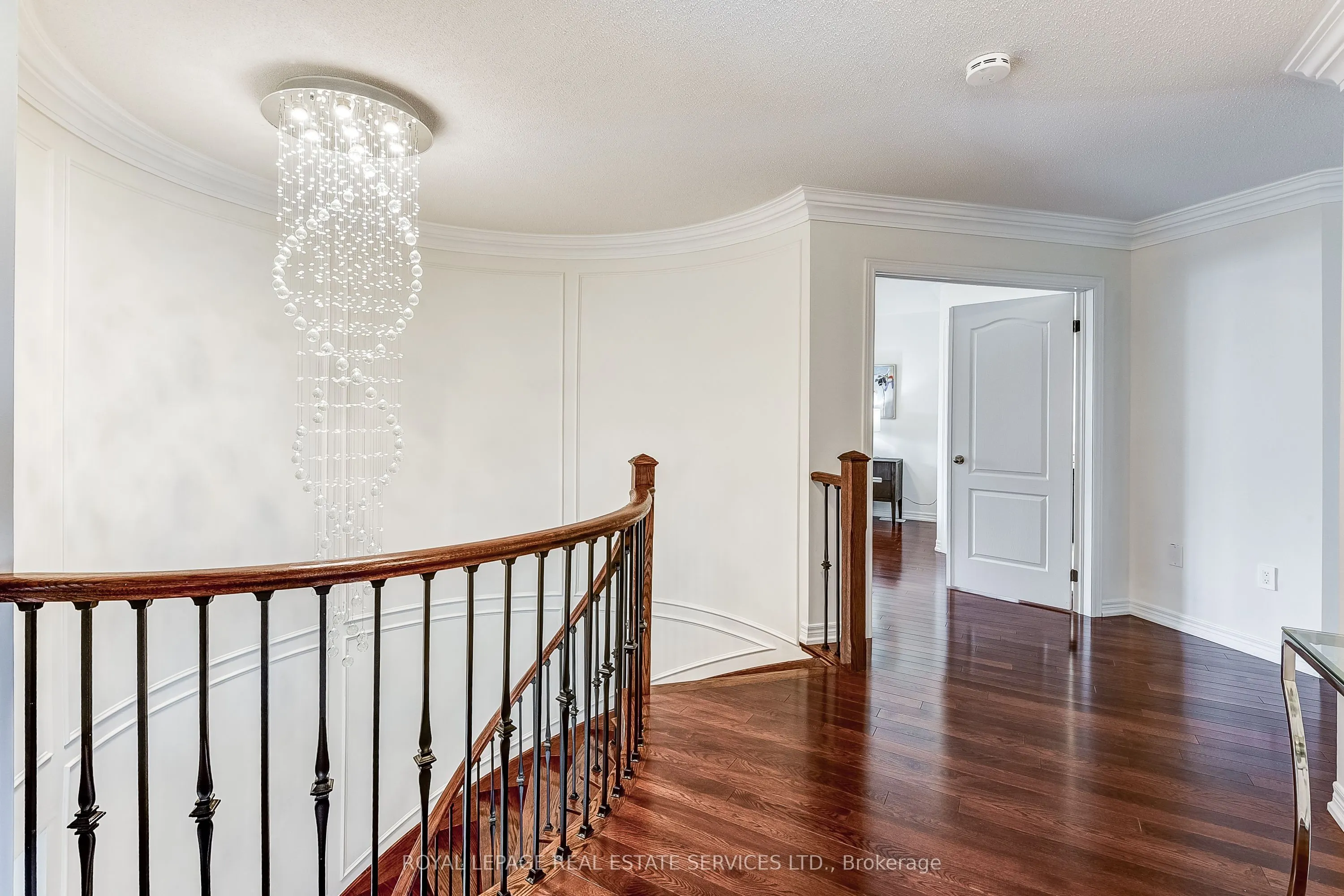 2 Pelister Drive