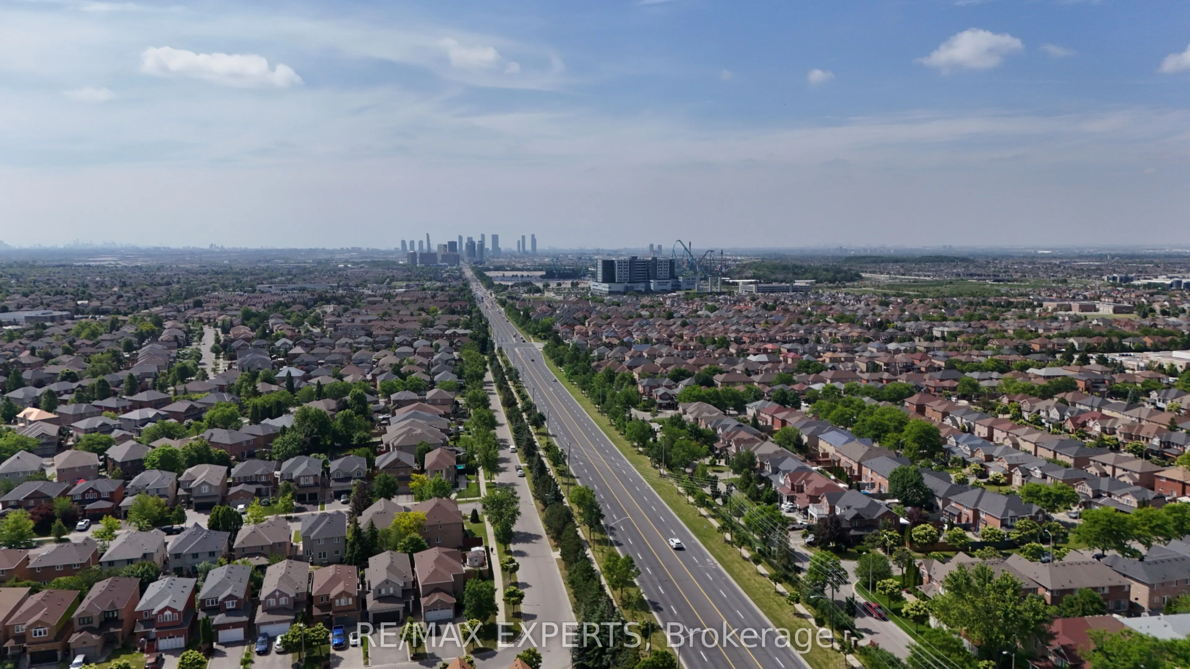 8 Pine Hollow Crescent