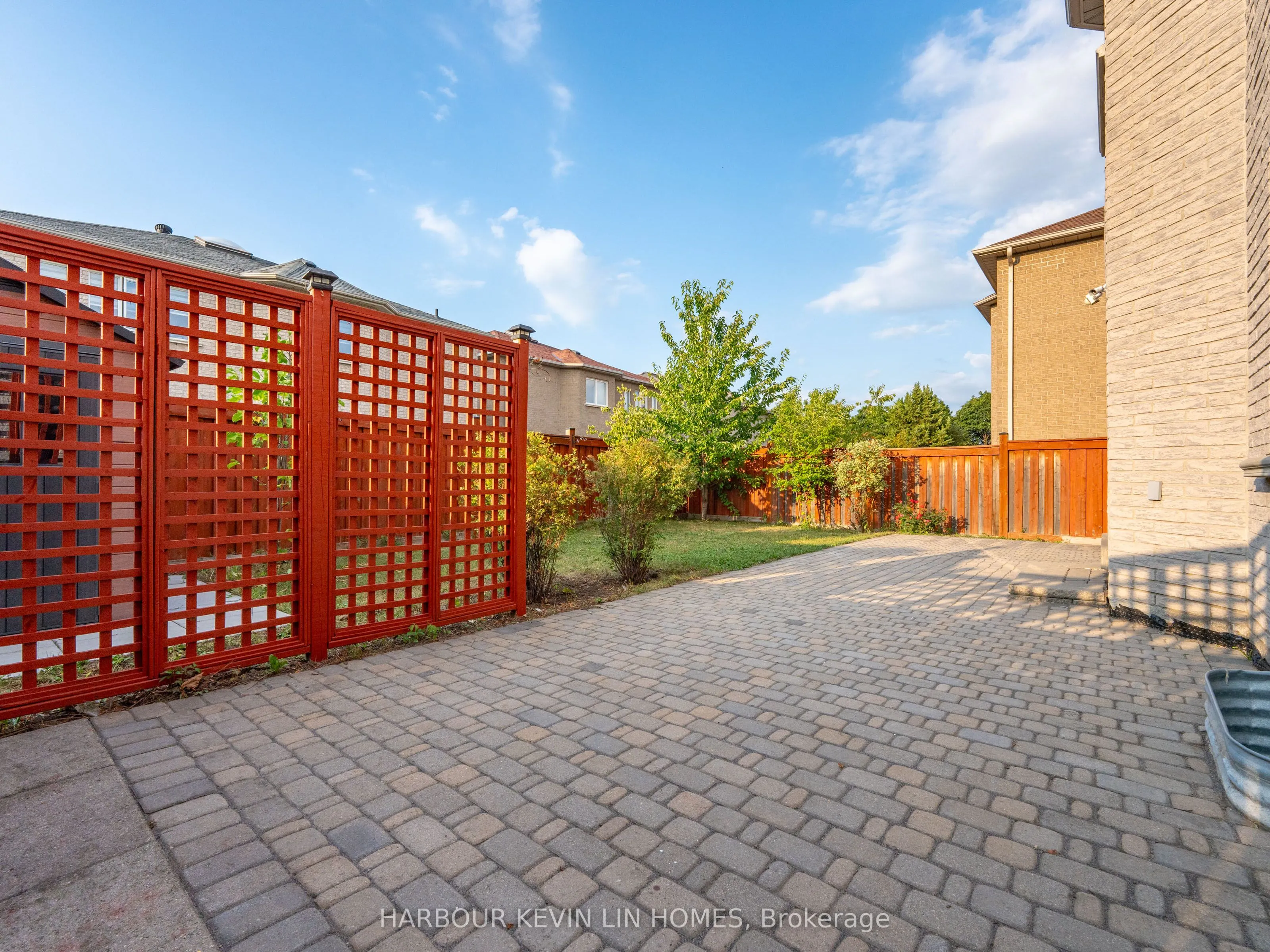 77 Kevi Crescent