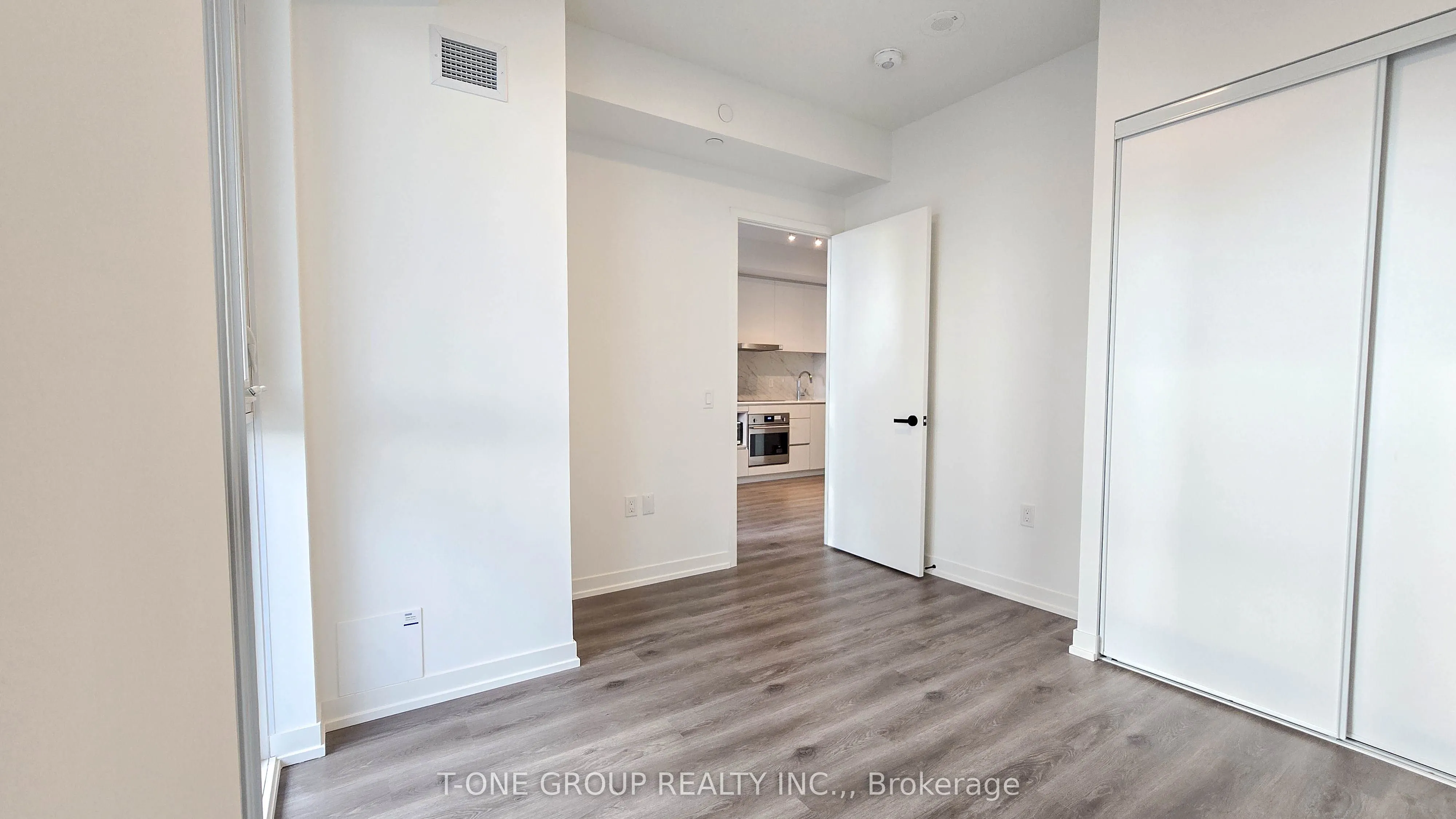 28 Interchange Way, #3001