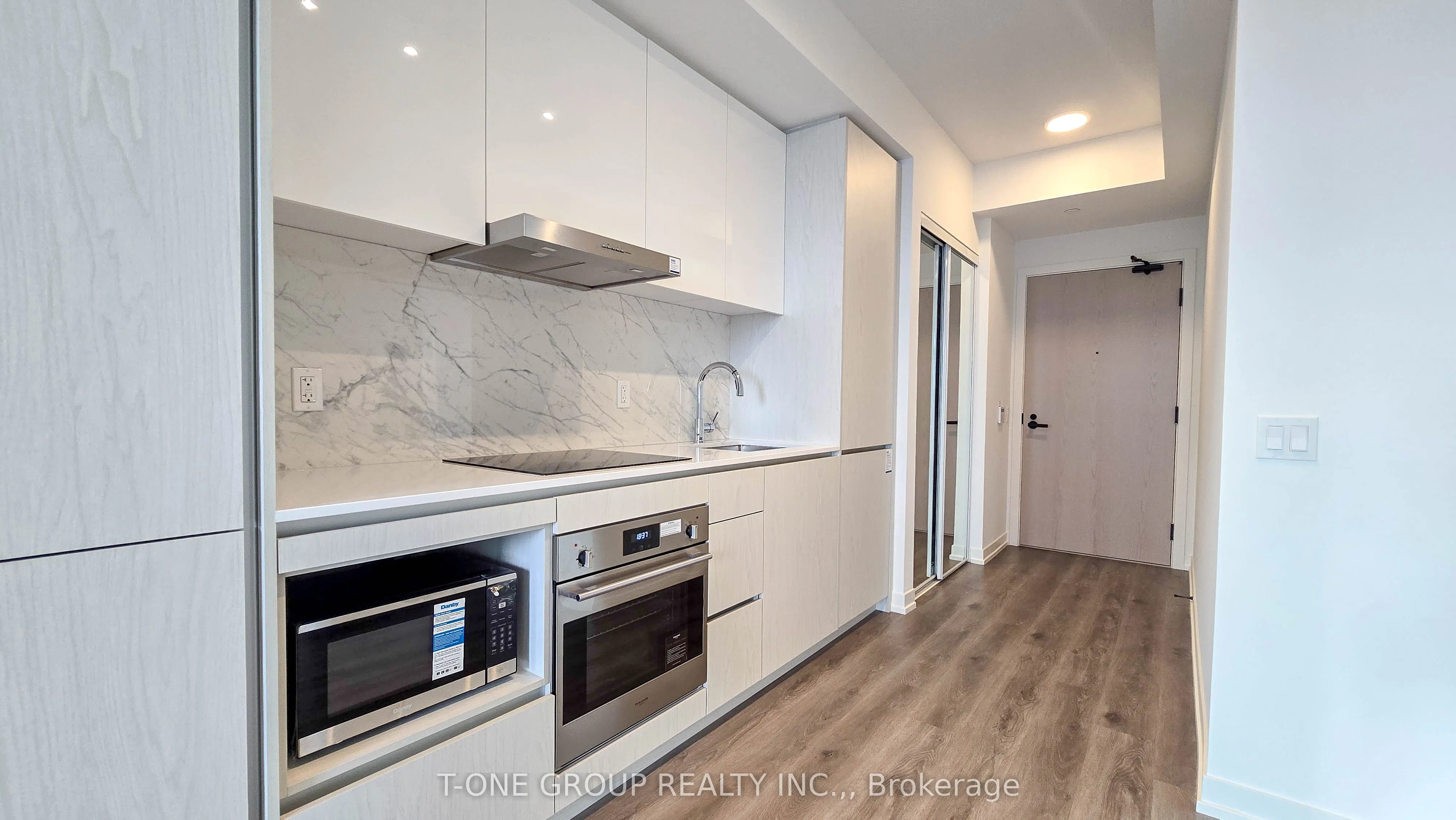 28 Interchange Way, #3001