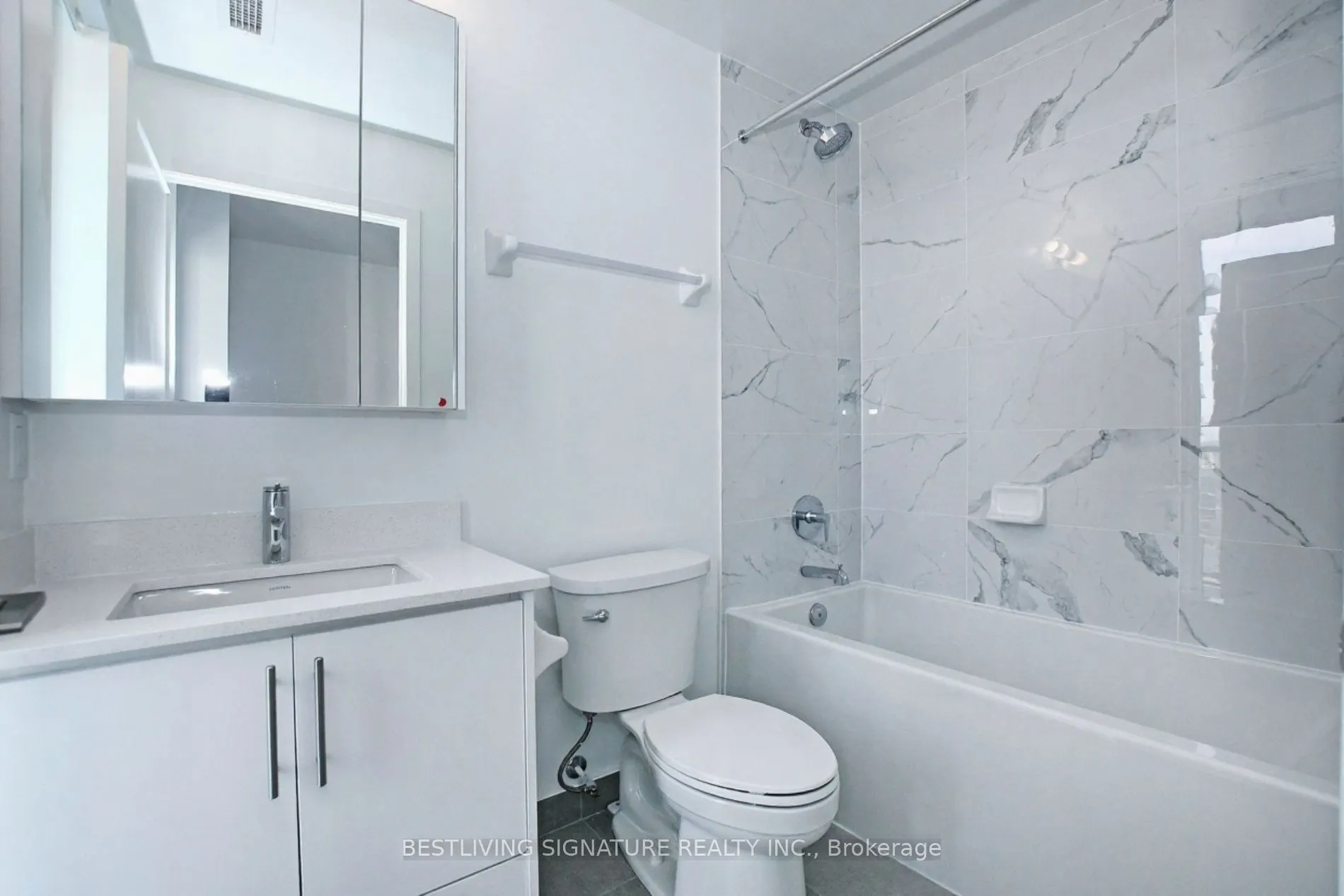105 Oneida Crescent, #1603