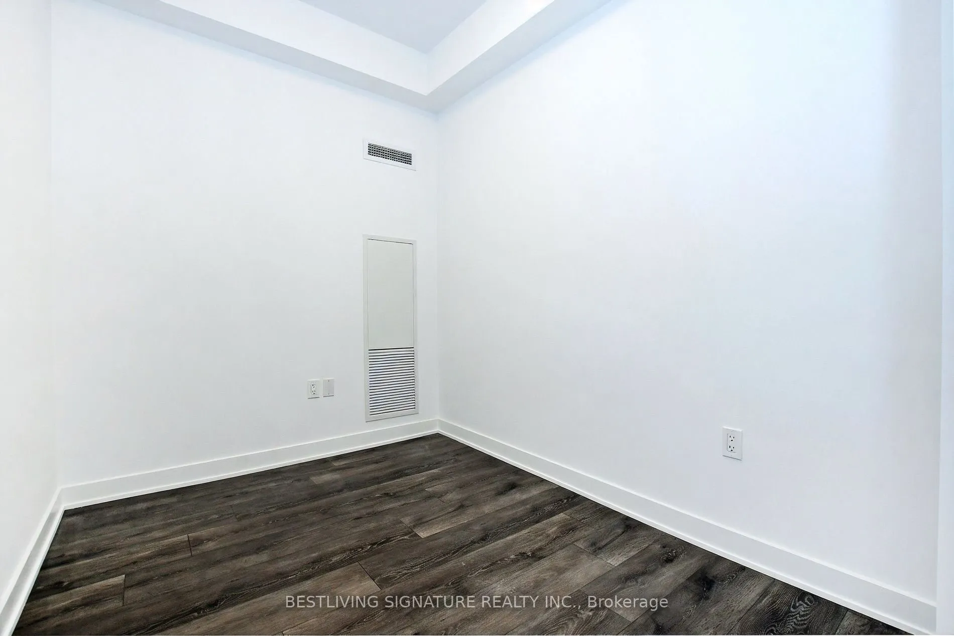 105 Oneida Crescent, #1603
