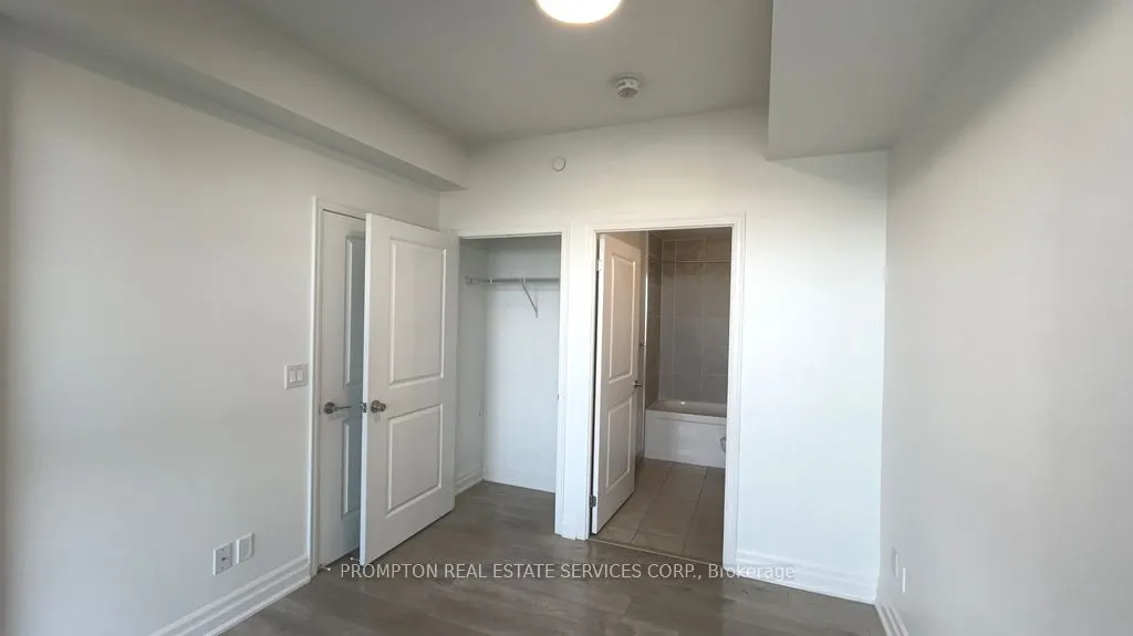 8 Rouge Valley Drive W, #807