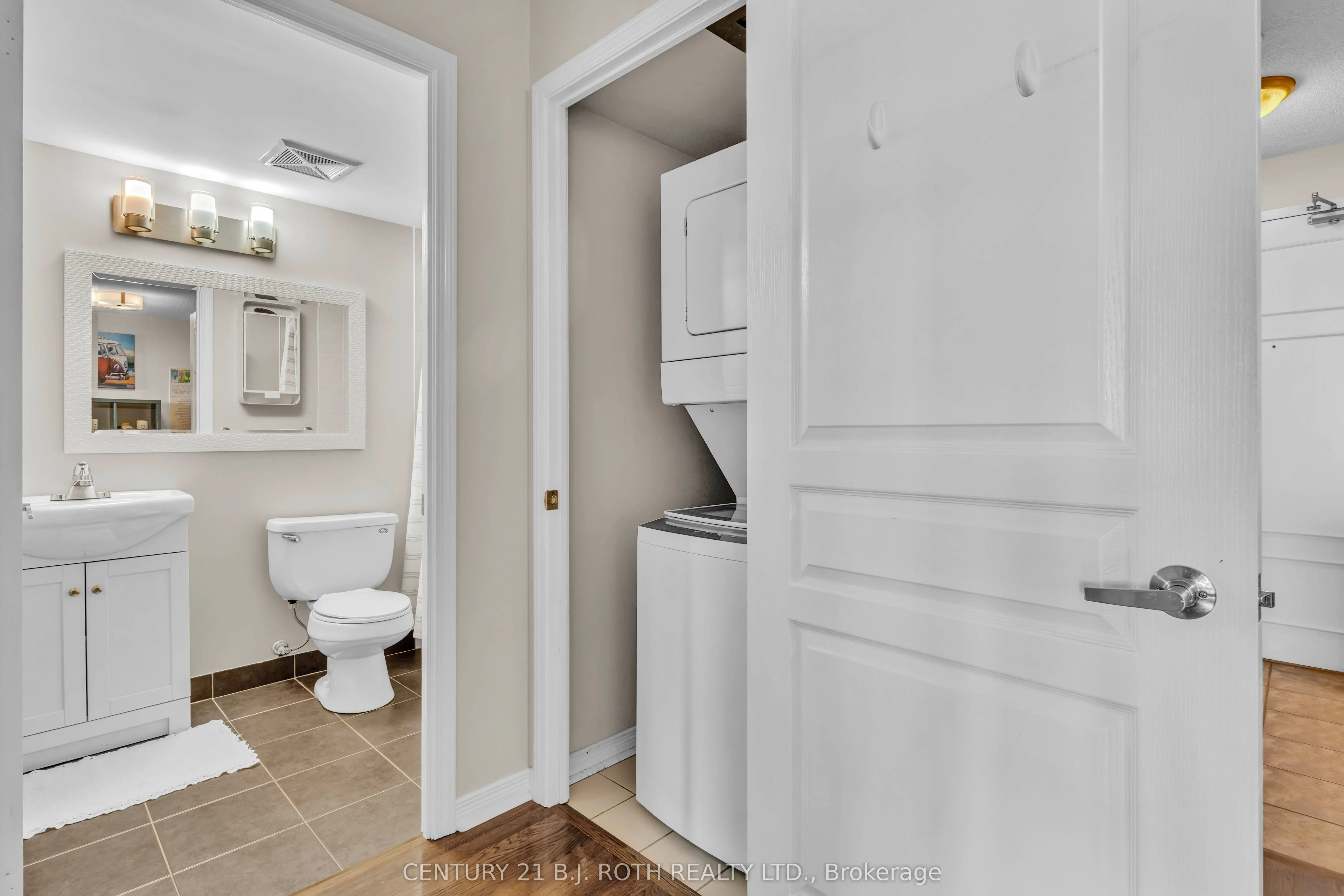 350 Red Maple Road, #1202