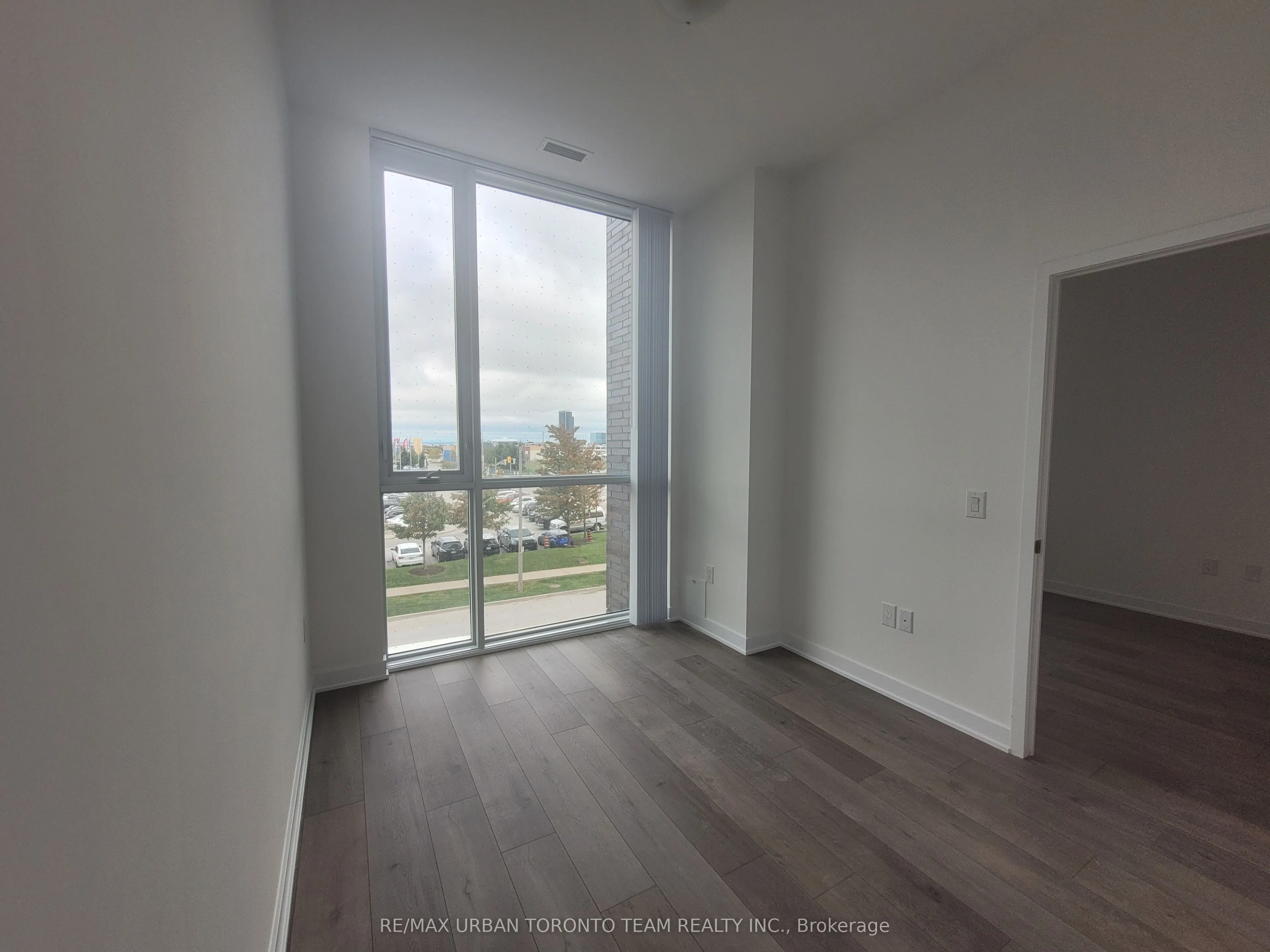 10 Honeycrisp Crescent, #208