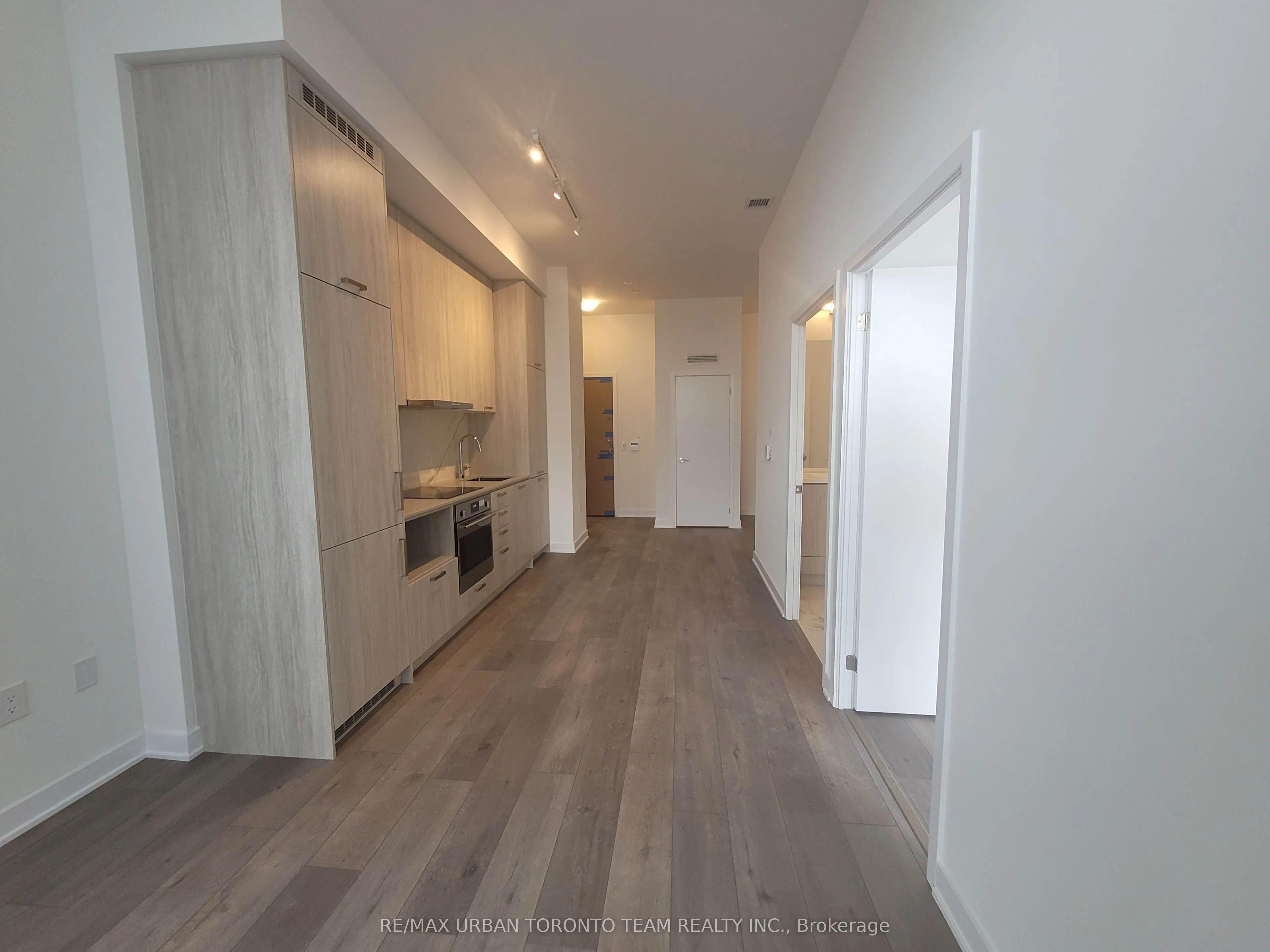 10 Honeycrisp Crescent, #208