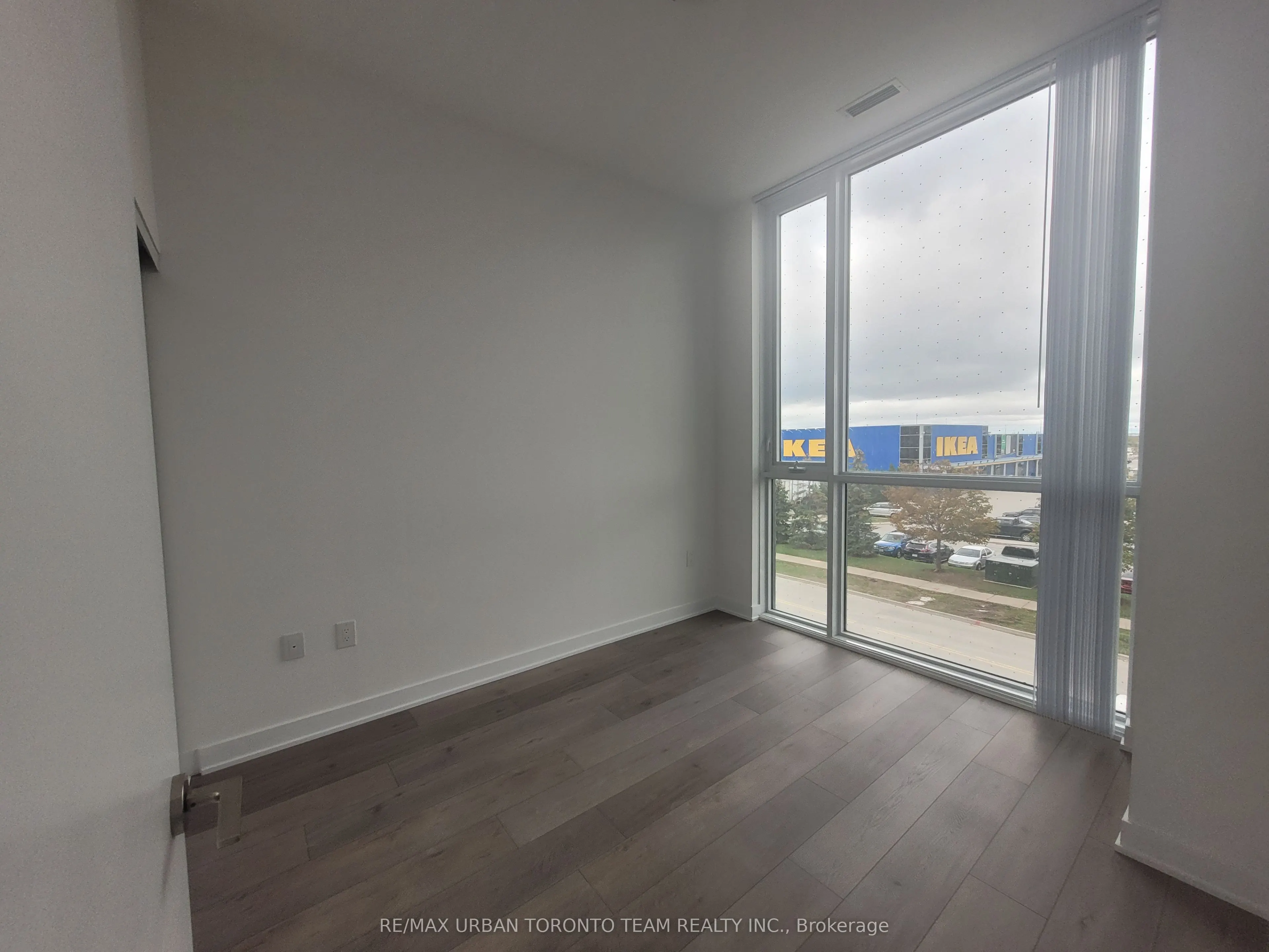 10 Honeycrisp Crescent, #208