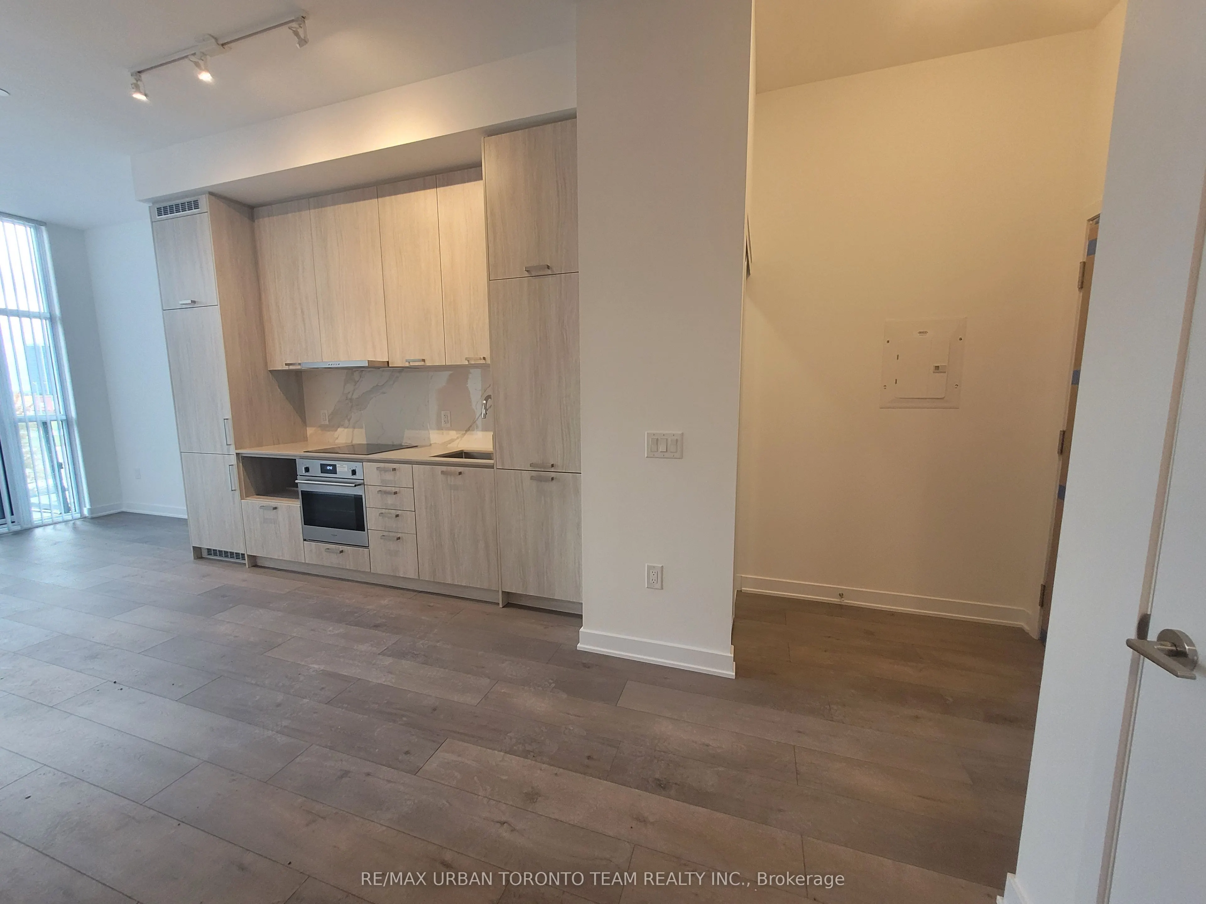 10 Honeycrisp Crescent, #208