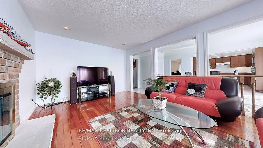 72 Spanhouse Crescent