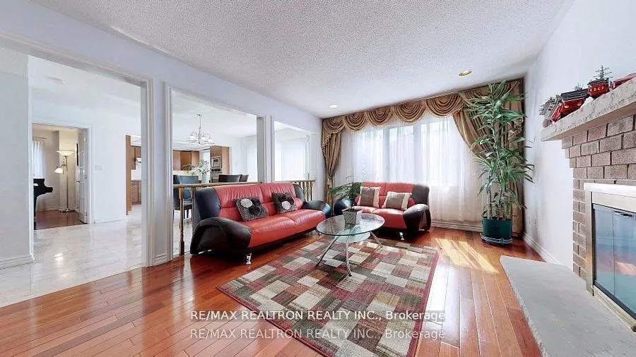 72 Spanhouse Crescent