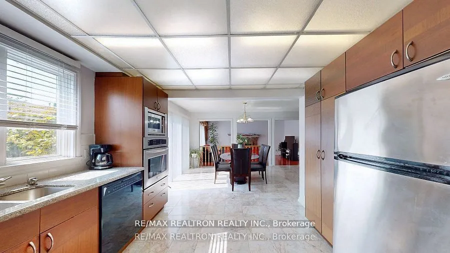 72 Spanhouse Crescent