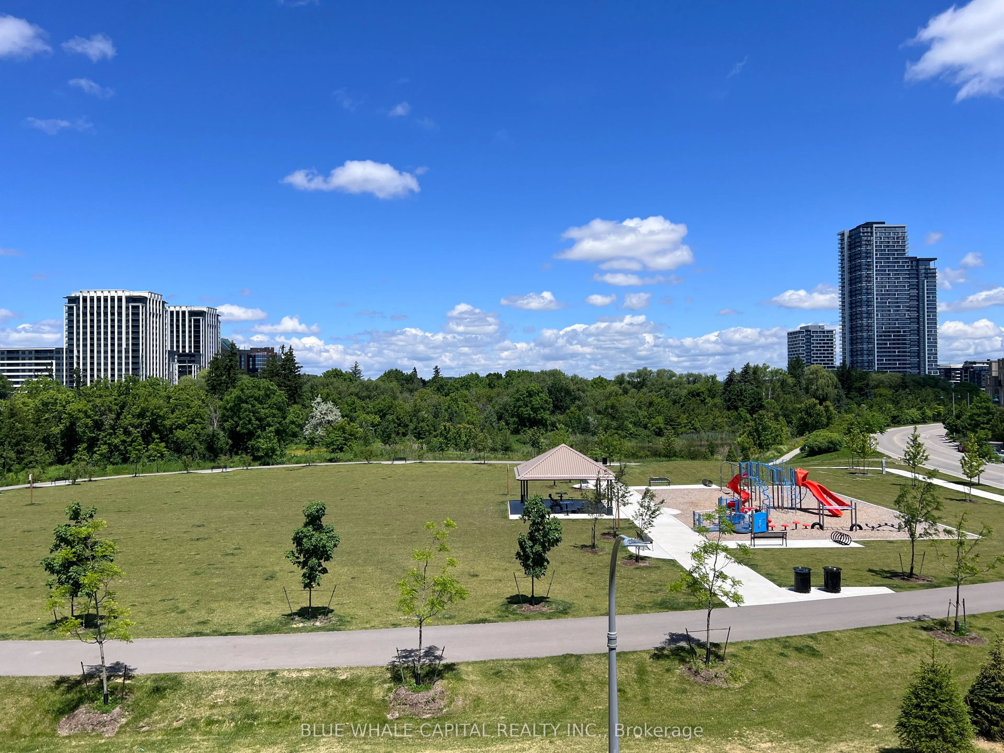 18 Rouge Valley Drive W, #311