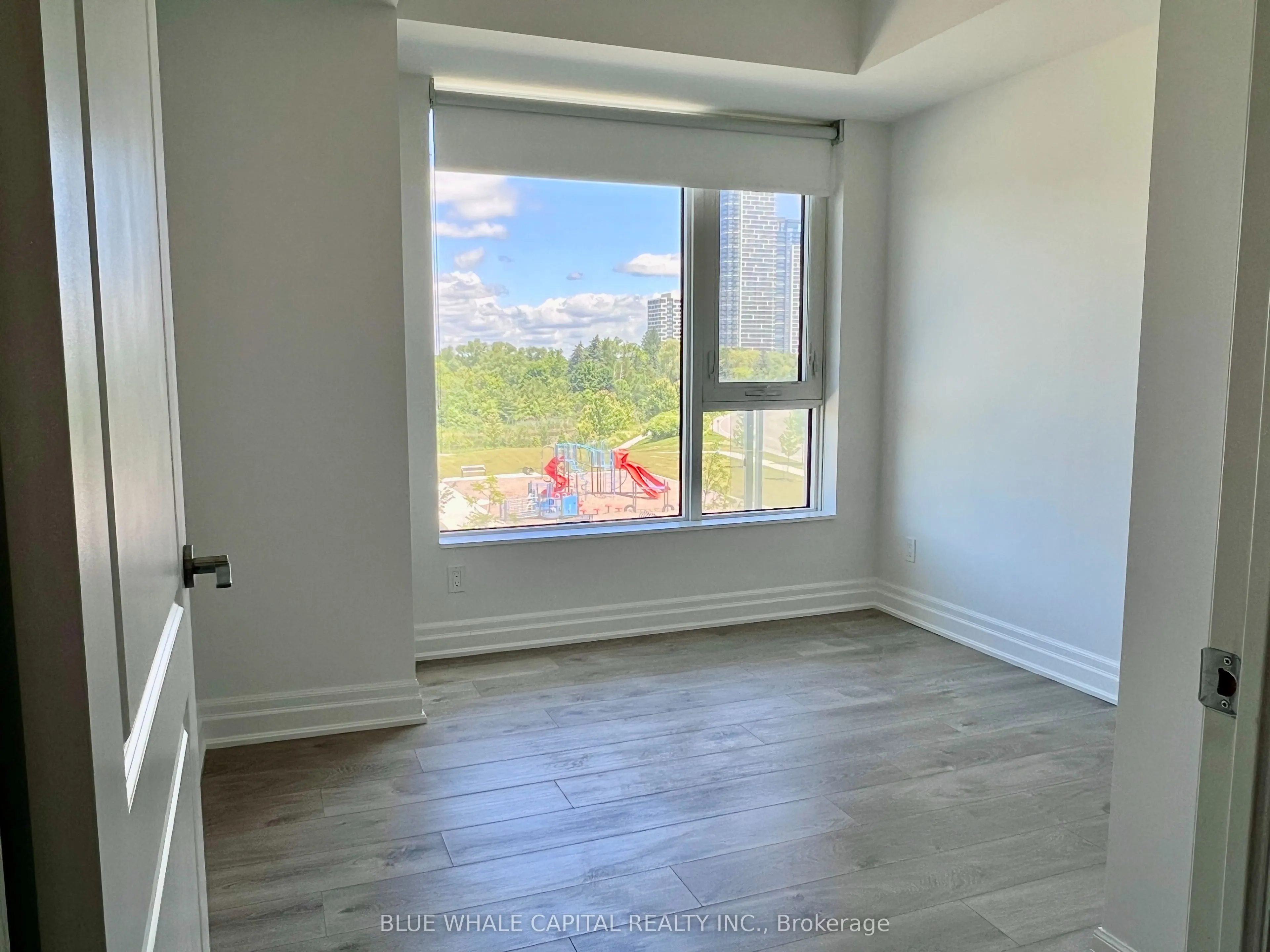 18 Rouge Valley Drive W, #311