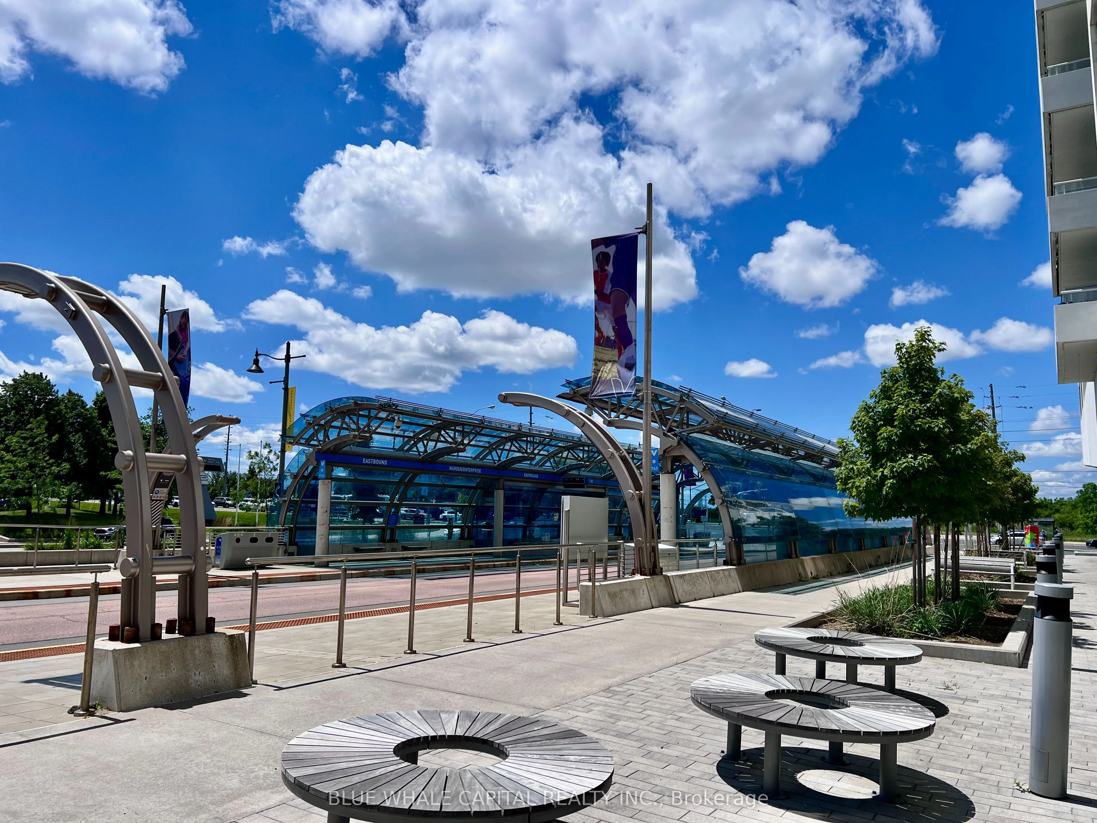 18 Rouge Valley Drive W, #311