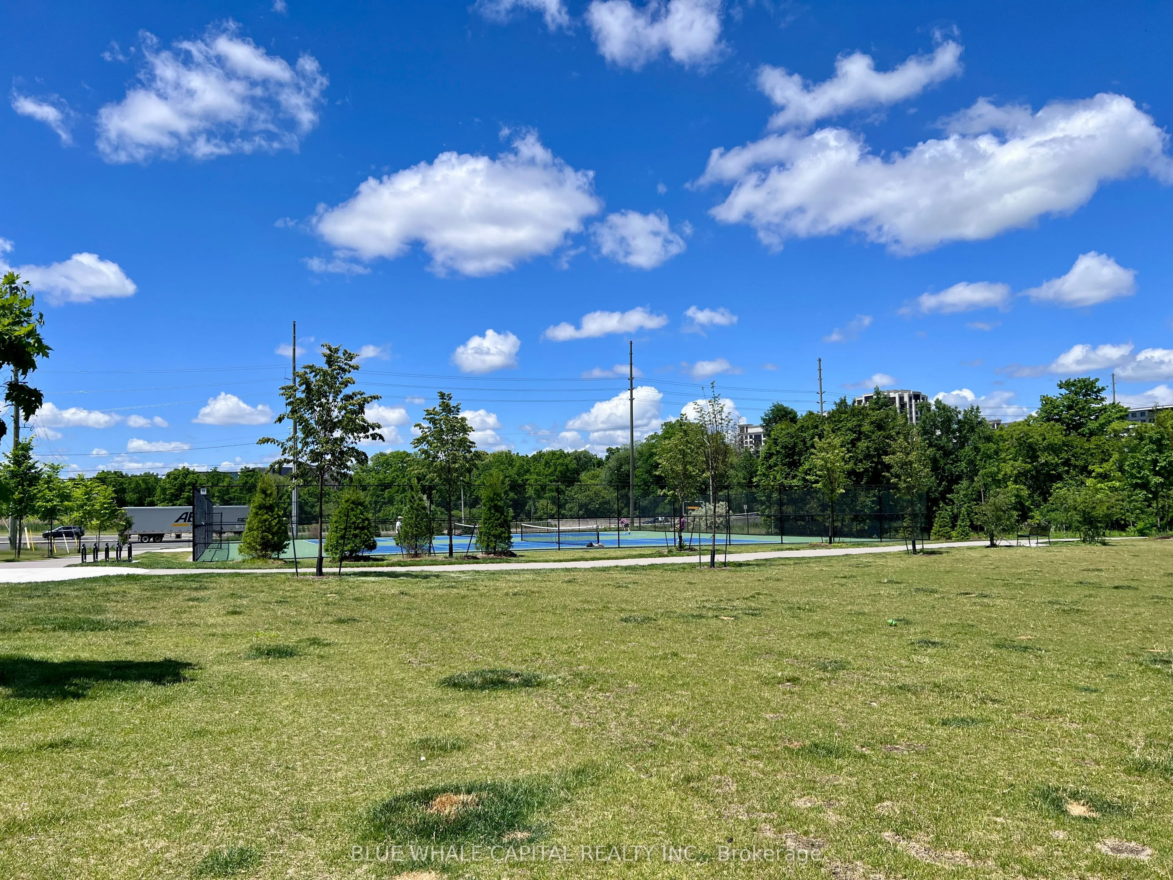 18 Rouge Valley Drive W, #311
